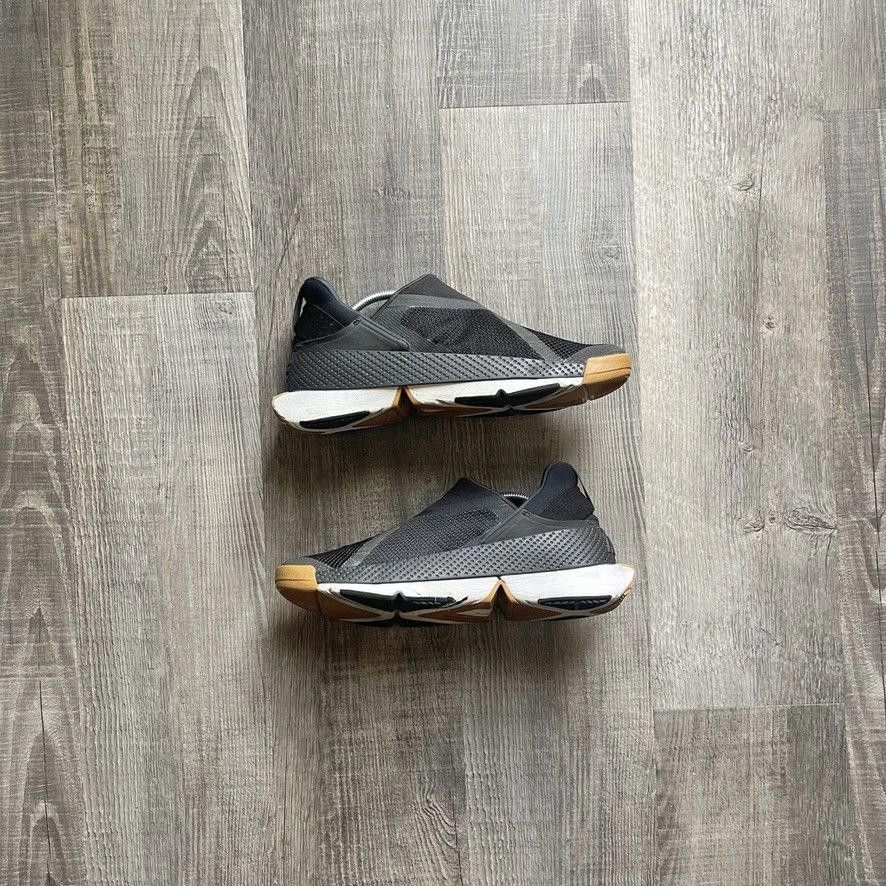Nike NIKE • Go FlyEase "Black Gum" (9.5M) Size US 9.5 / EU 42-43 - 2 Thumbnail