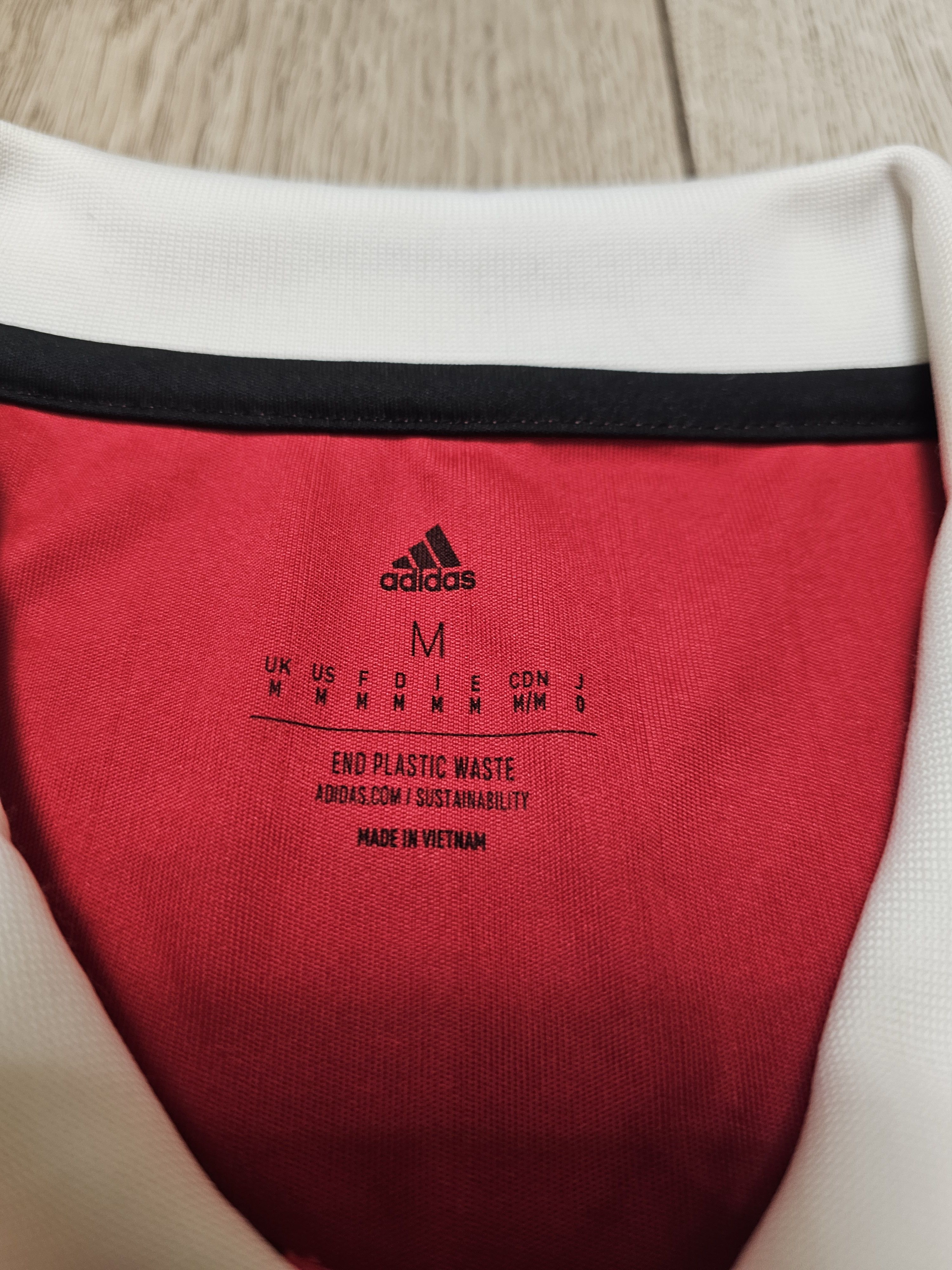 Adidas MANCHESTER UNITED 2022 2023 HOME FOOTBALL SOCCER JERSEY Size US M / EU 48-50 / 2 - 6 Thumbnail