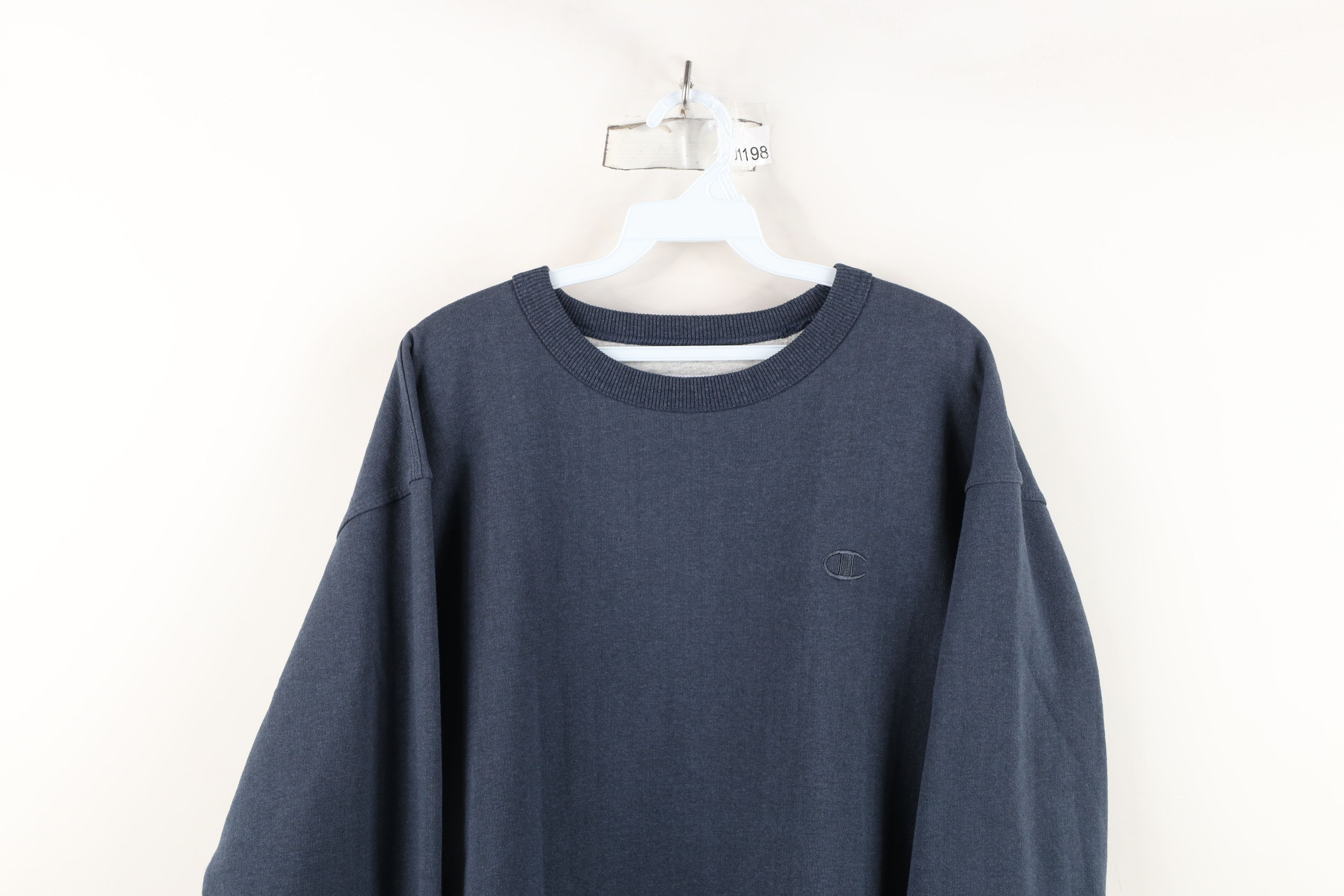 Champion Vintage Champion Monochrome Classic Logo Crewneck Sweatshirt Size US L / EU 52-54 / 3 - 2 Thumbnail