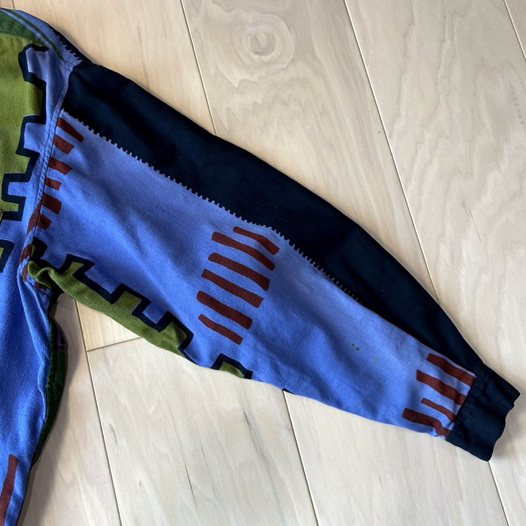 Vintage VINTAGE Terranova Button-Down Shirt Long Sleeve Geometric Pattern Men’s Medium Blue / Green / Red Knit Cotton Regular 90s Fashion Shirts Mens Size US M / EU 48-50 / 2 - 4 Thumbnail