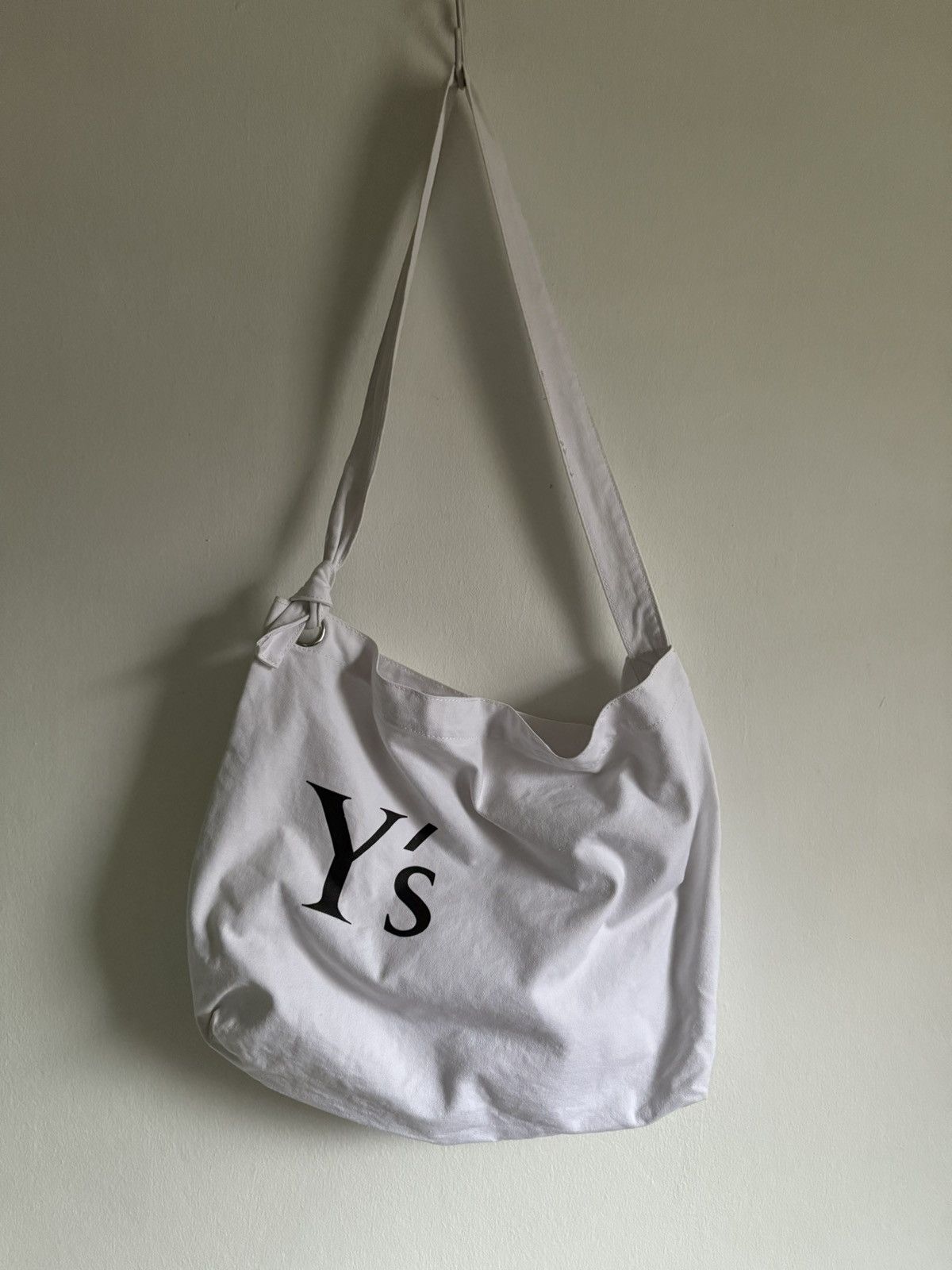 Yohji Yamamoto Y's Yohji Yamamoto Logo Printed Canvas White sling bag Size ONE SIZE - 1 Thumbnail