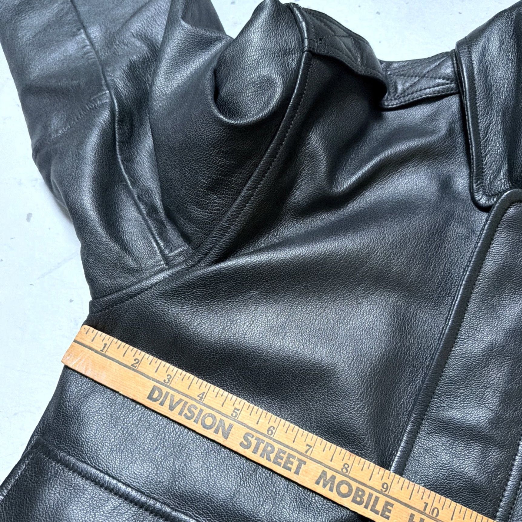 Vintage VINTAGE L.L. Bean Goatskin Leather A2 Flight Military Style Biker Jacket M Mens Dark EUC Size US M / EU 48-50 / 2 - 5 Thumbnail