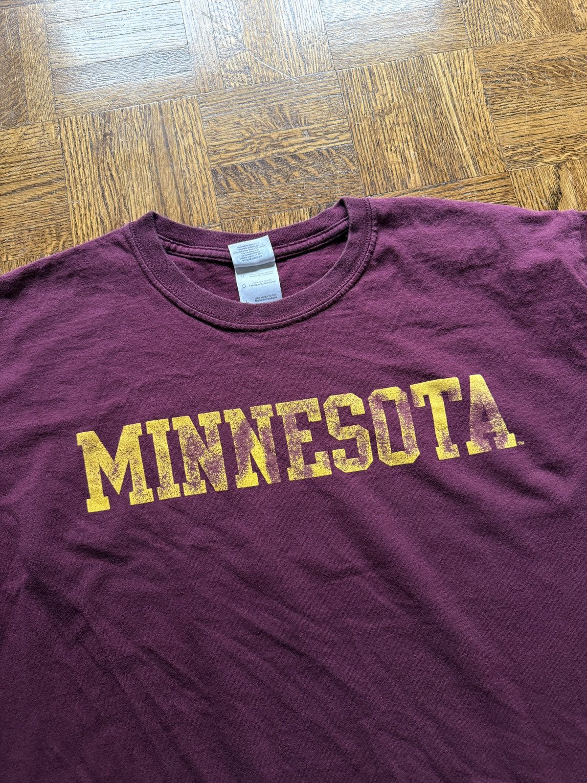 Vintage Vintage Y2K University of Minnesota Faded Graphic Tee Size US L / EU 52-54 / 3 - 2 Thumbnail