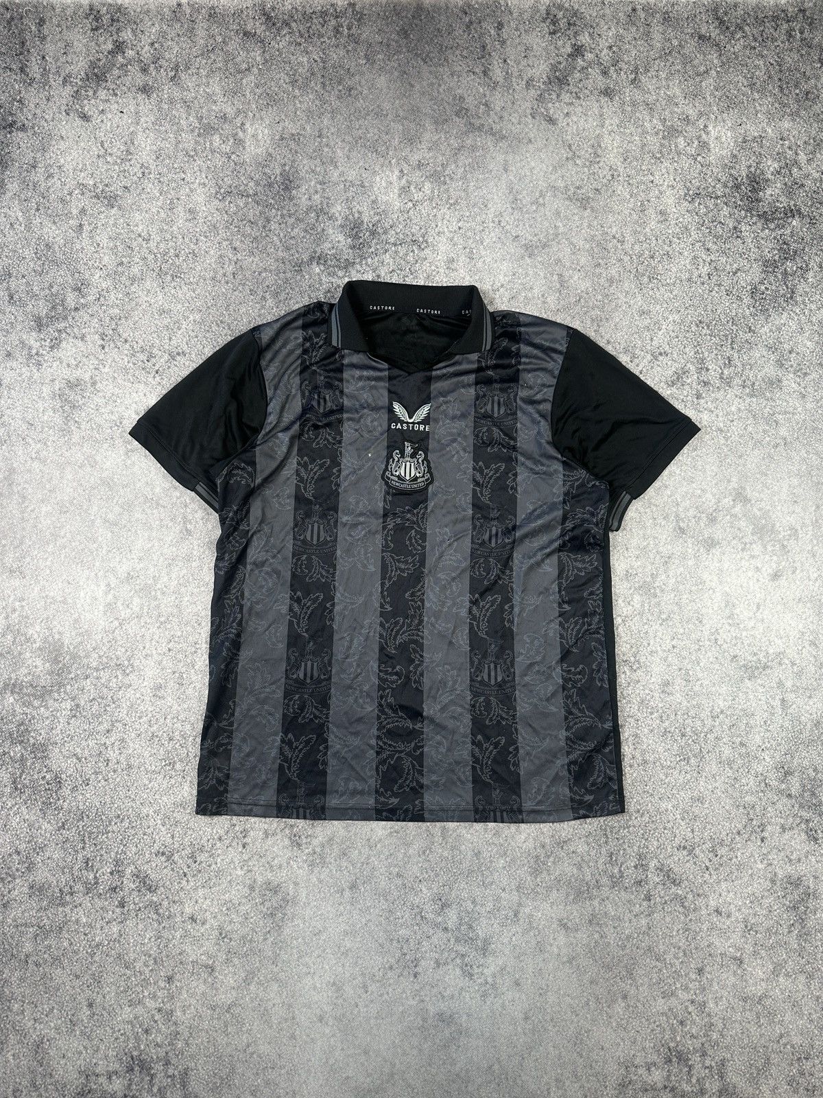 Vintage New Castle Soccer Jersey Castore Streetwear Rare Style VTg Size US XL / EU 56 / 4 - 1 Thumbnail