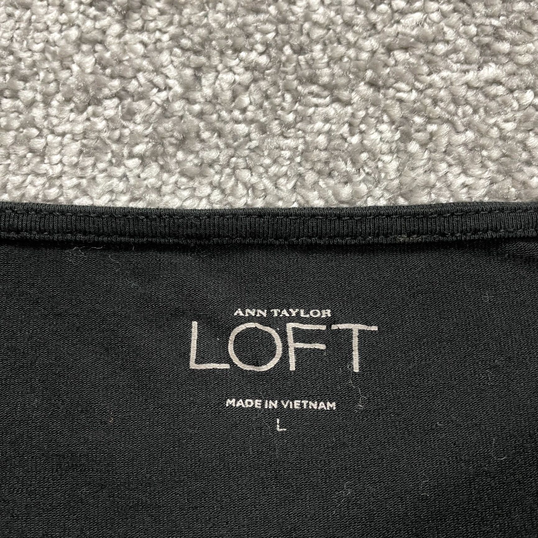 Loft LOFT Blouse Women's L Black Long Sleeve Round Neck Knit Stretch Top Womens Size L / US 10 / IT 46 - 4 Thumbnail