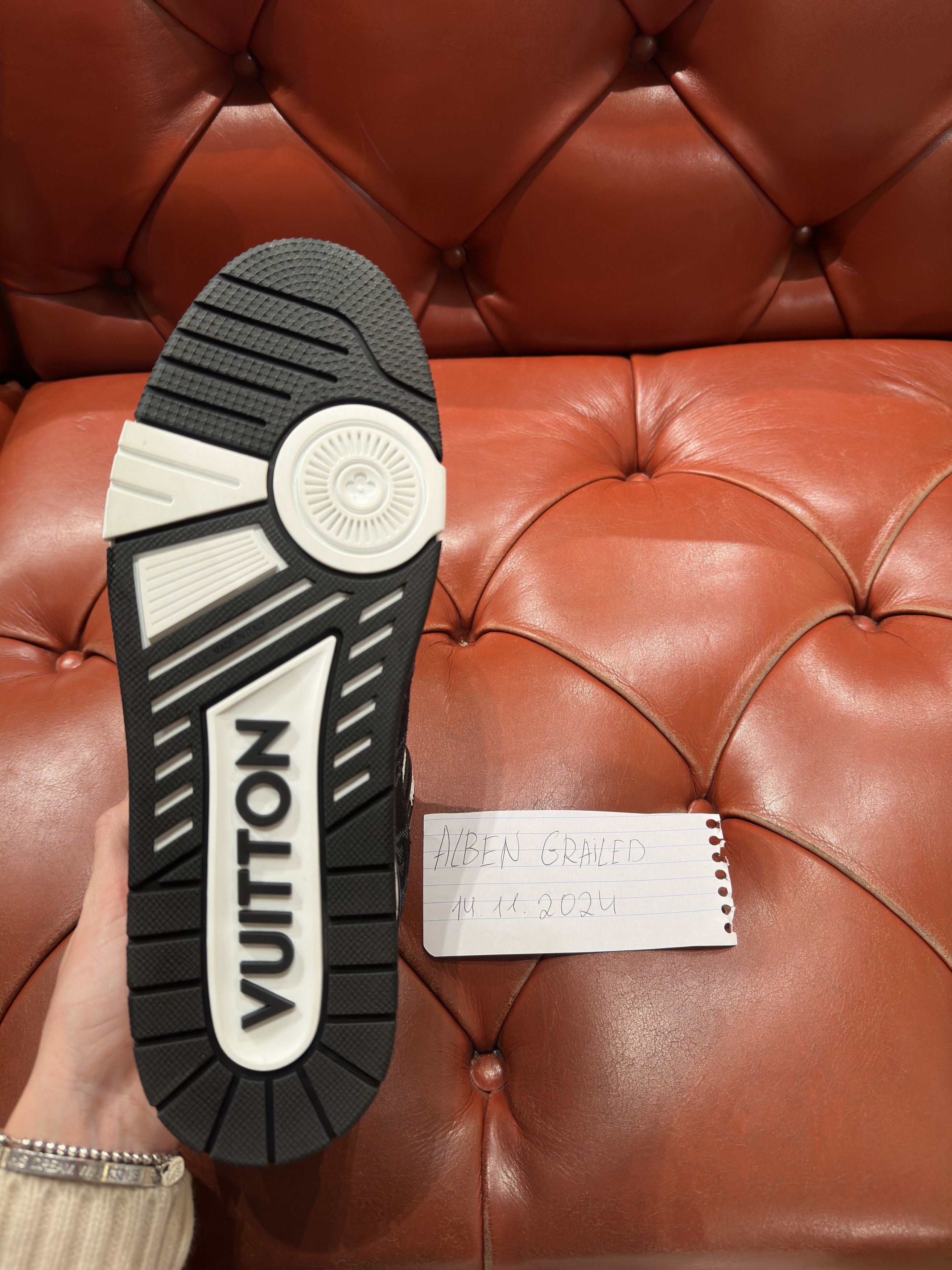 Louis Vuitton Louis Vuitton Trainer Sneaker Size US 10.5 / EU 43-44 - 6 Thumbnail