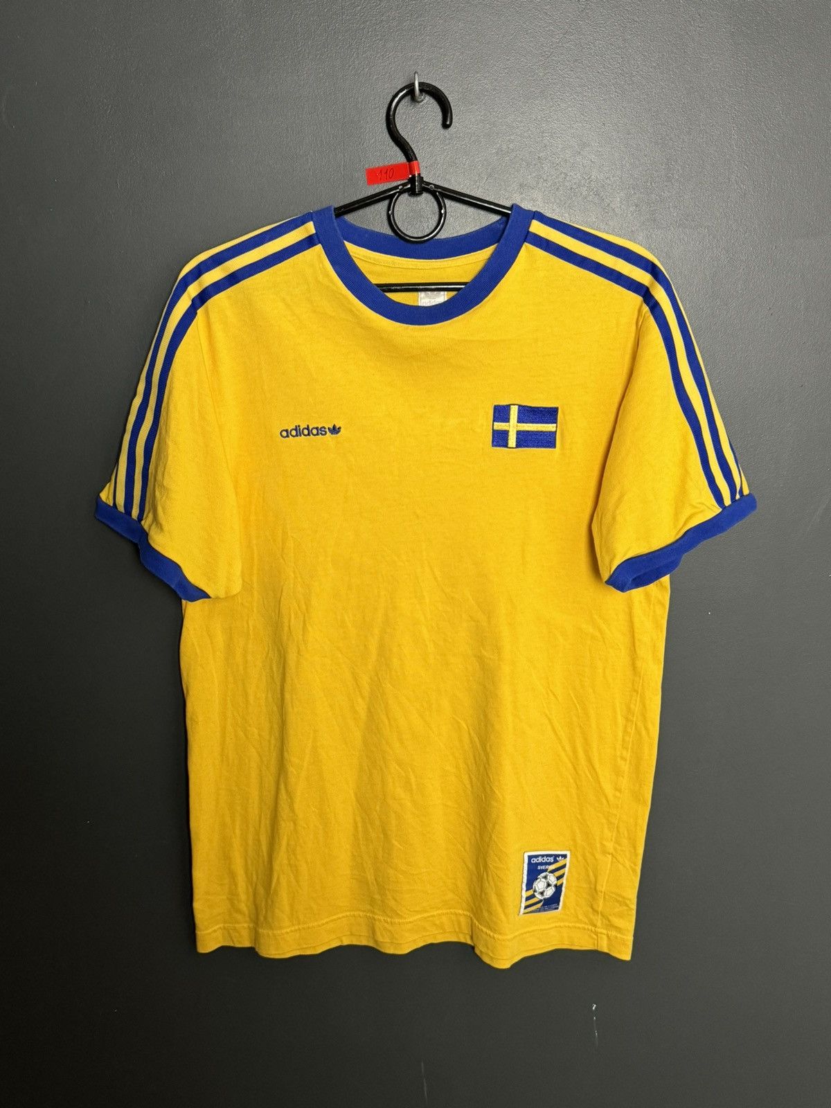 Adidas Adidas Originals Sweden National Team Retro Football Jersey Size US M / EU 48-50 / 2 - 1 Thumbnail