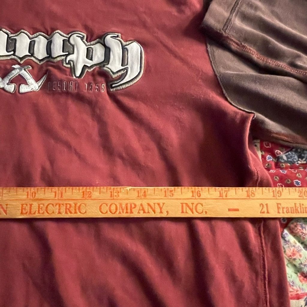 Disney Grumpy Snow White Disney Burgundy and Brown long Shirt sizeM Size US M / EU 48-50 / 2 - 5 Thumbnail