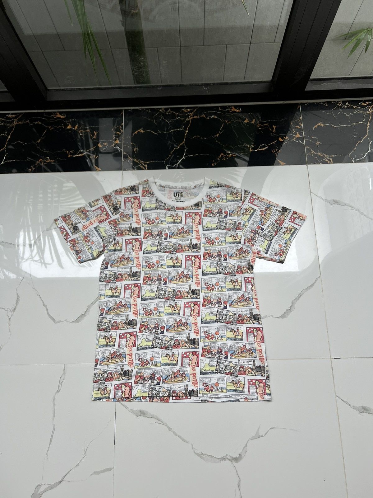 Band Tees × Uniqlo × Vintage 90’s UNIQLO SEX PISTOLS RARE COMICS LOGO TEE Y2K RETRO ROCK Size US L / EU 52-54 / 3 - 1 Thumbnail
