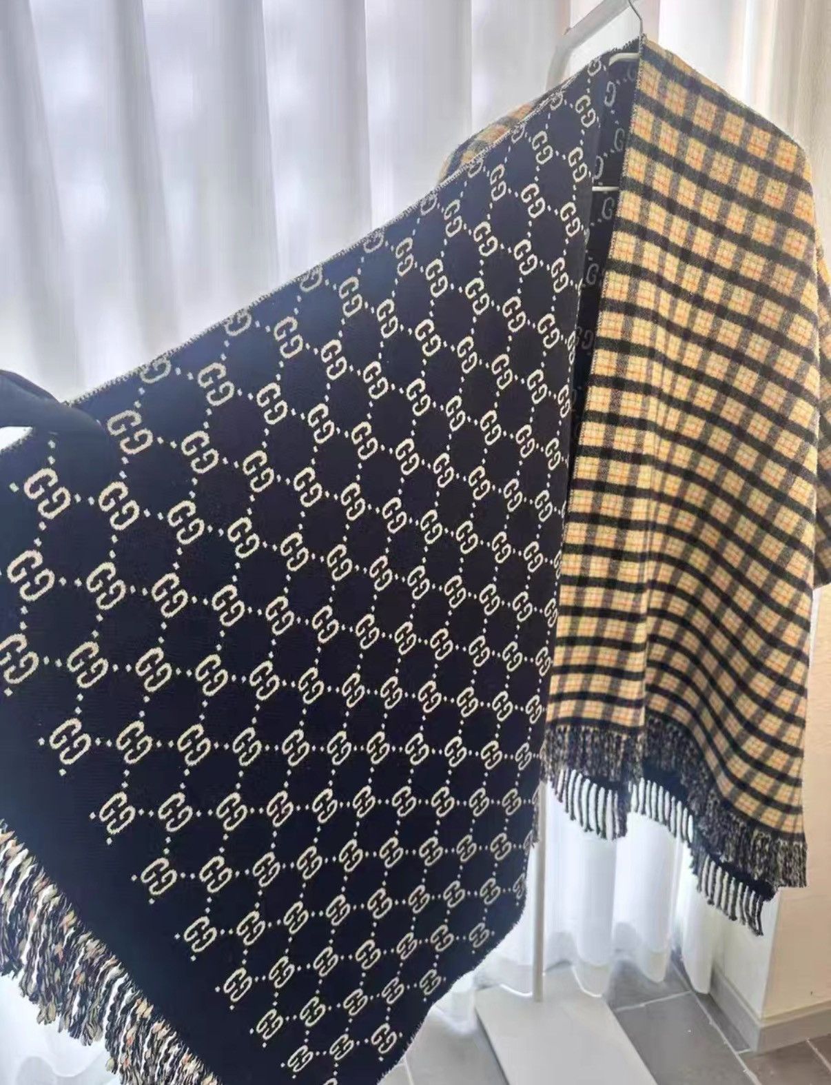 Gucci Gucci wool all-over check reversible shawl J38 Size ONE SIZE - 7 Thumbnail