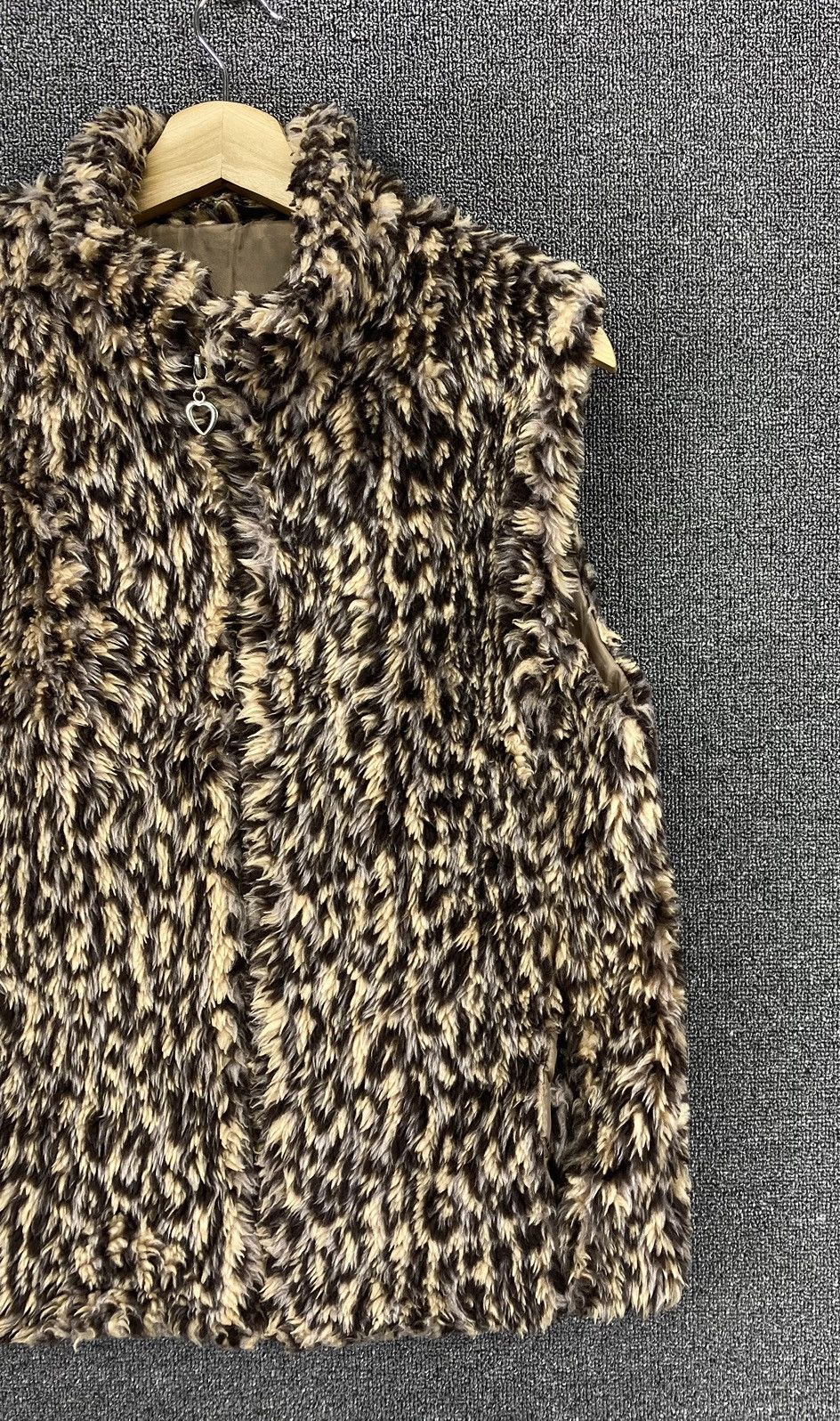 Japanese Brand Vintage Circulaire Leopard Style Faux Fur Vest Size M / US 6-8 / IT 42-44 - 4 Thumbnail