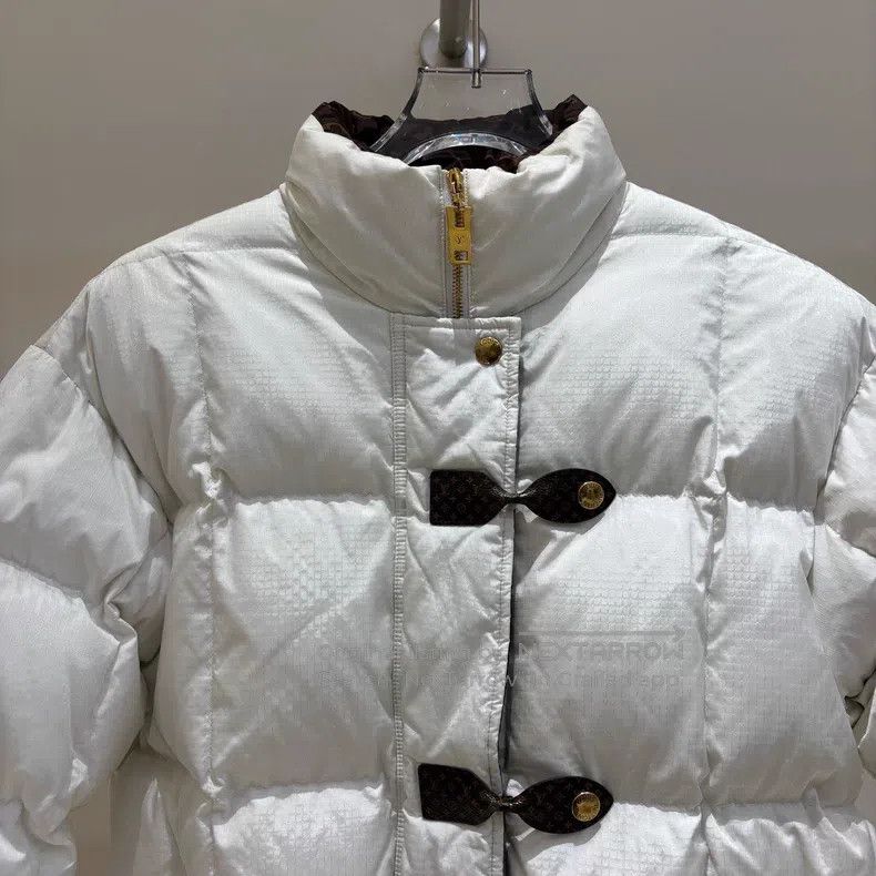 Louis Vuitton Louis Vuitton Ski capsule series is full of logo down jack Size XXS / US 00 / IT 34 - 3 Thumbnail