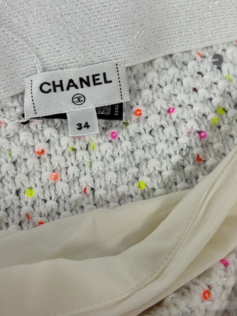 Chanel Chanel 24P pink sequin tweed skirt Size 42" / US 20 - 3 Thumbnail