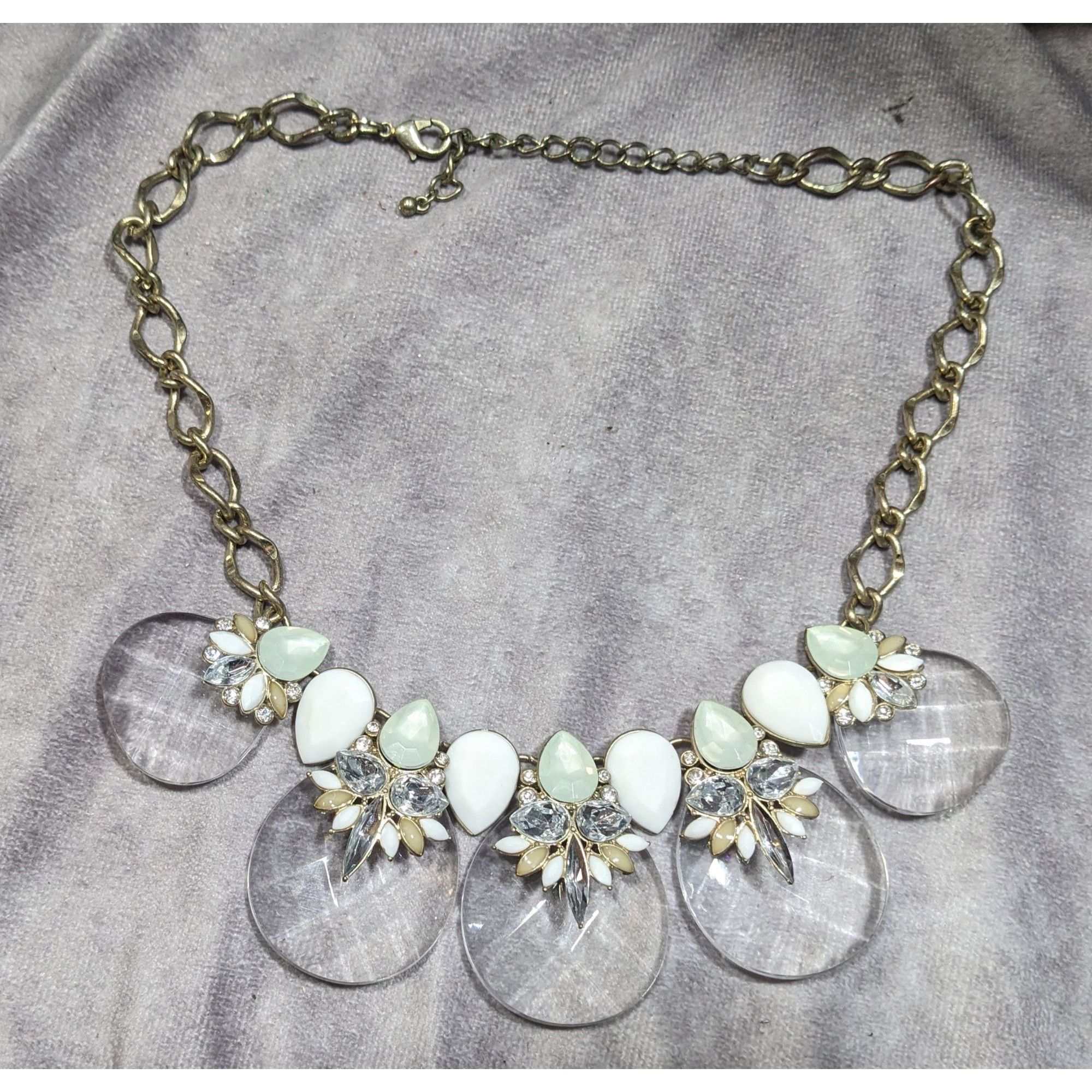 Other Chunky Glam White And Clear Gemmed Statement Necklace Size ONE SIZE - 4 Thumbnail