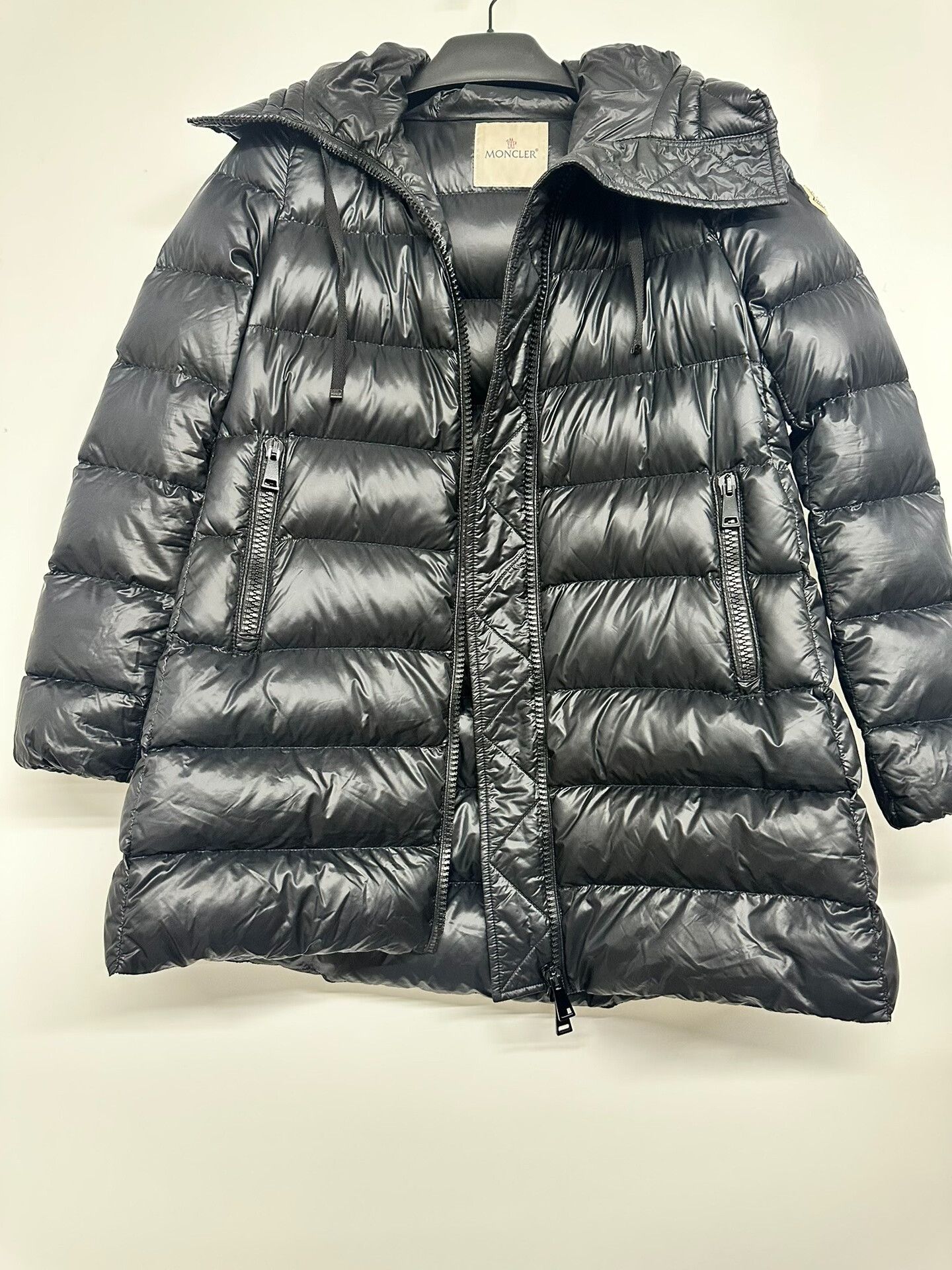 Moncler Moncler Women's Down Jacket Size M / US 6-8 / IT 42-44 - 1 Thumbnail