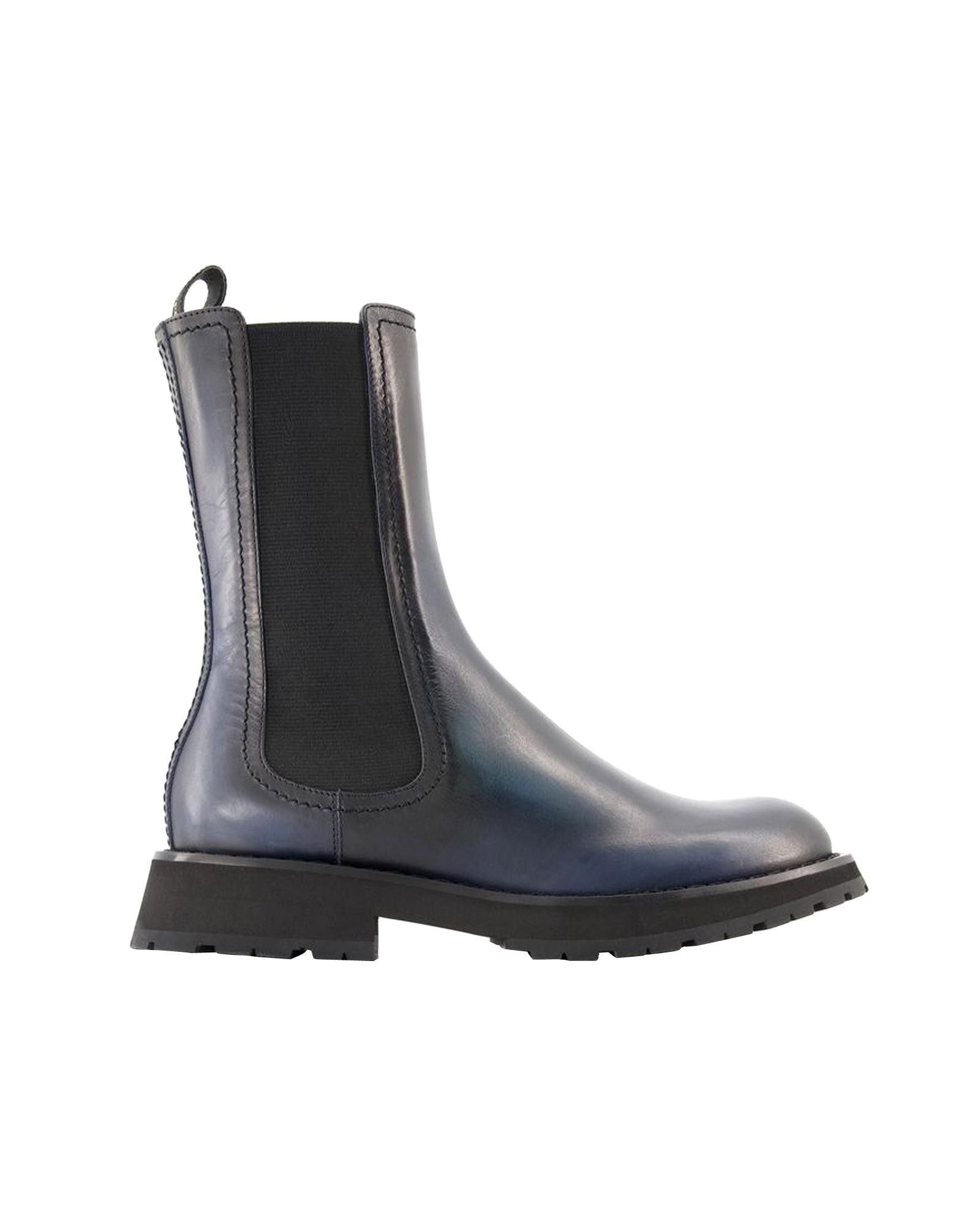 image of Alexander Mcqueen Smooth Leather Slip-On Chelsea Boots With Pointed Toe And Rubber Sole in Grey (Si