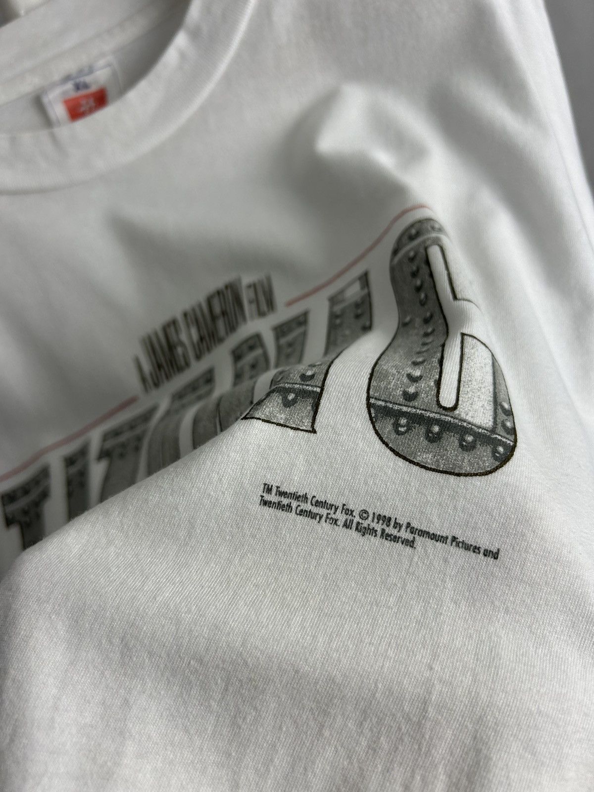 Vintage Vintage Titanic Movie T Shirt 1998 James Cameron Film Promo Size US XL / EU 56 / 4 - 7 Thumbnail