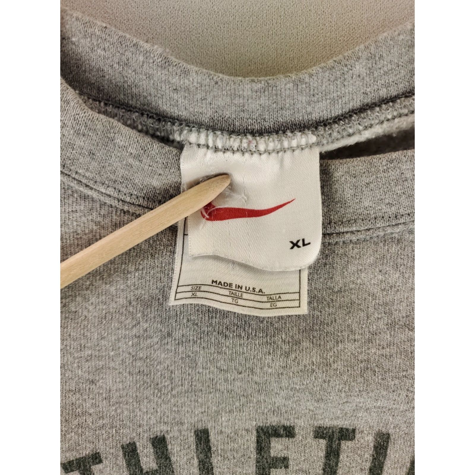 Nike VINTAGE Nike Sweatshirt Center Swoosh Gray Mens XL 90s Made USA Athletics Pullover Size US XL / EU 56 / 4 - 3 Thumbnail