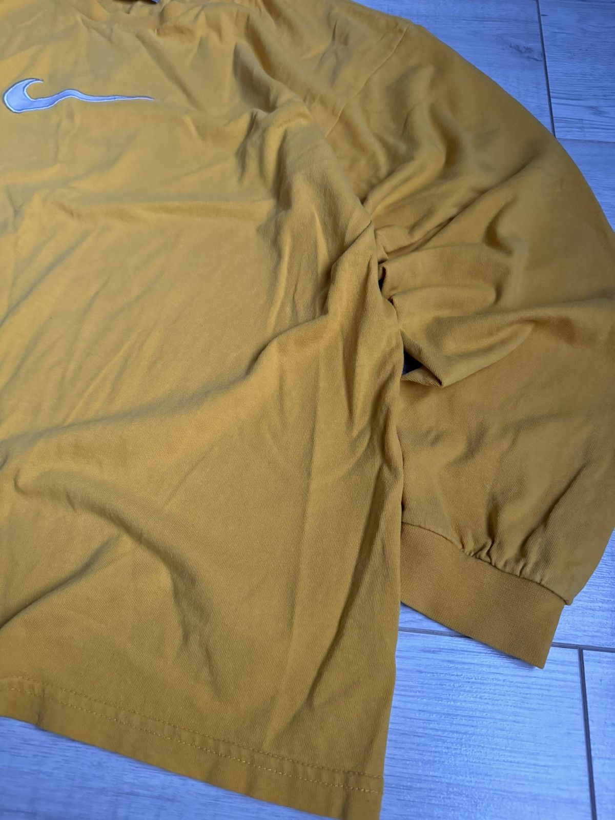 Nike × Vintage VINTAGE Nike Y2K sweatshirt Logo Swoosh centre Size US L / EU 52-54 / 3 - 2 Thumbnail