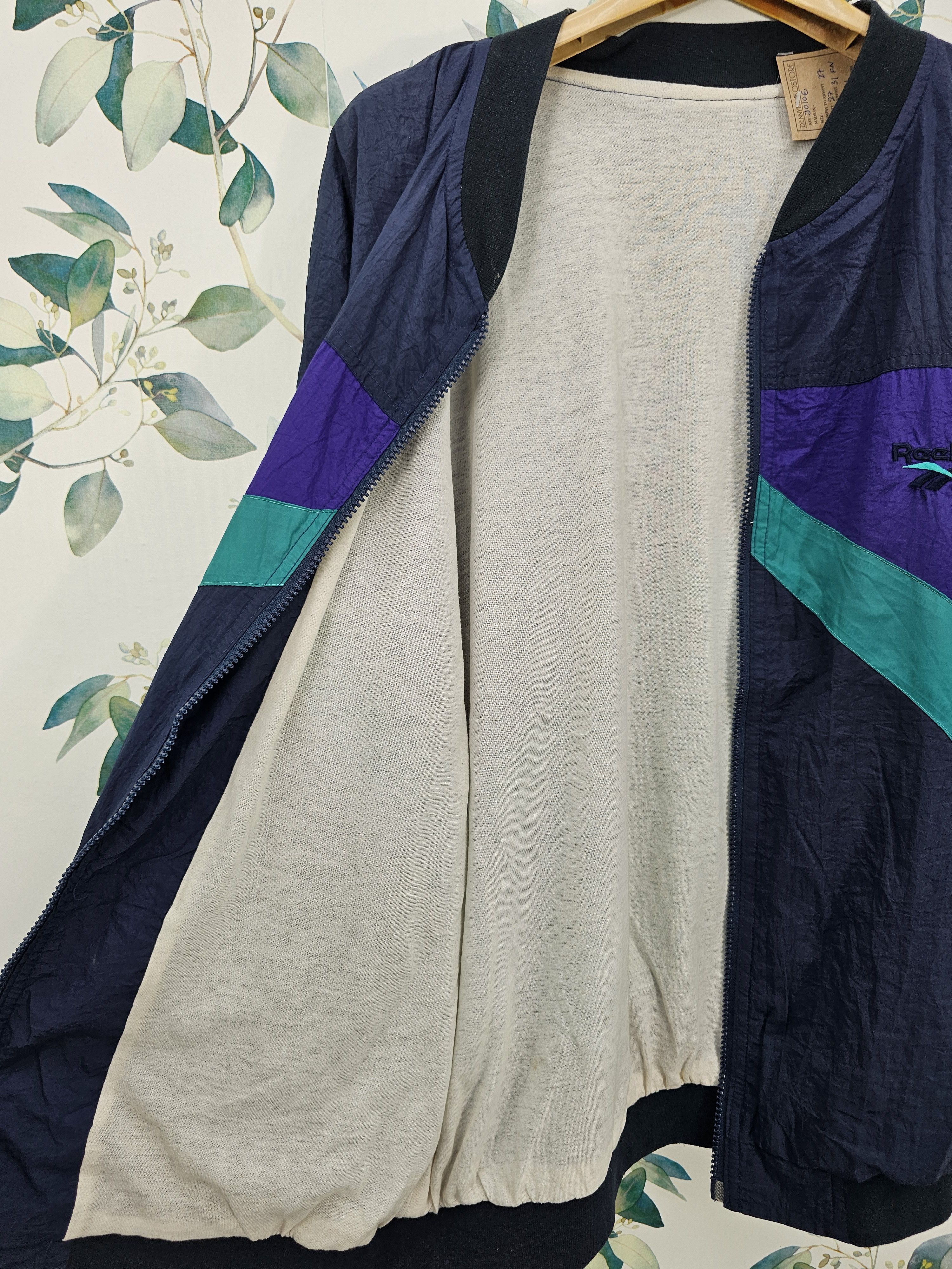 Reebok Vtg REEBOK Multi Color Block Embroider Windbreaker J0106 Size US XL / EU 56 / 4 - 10 Thumbnail