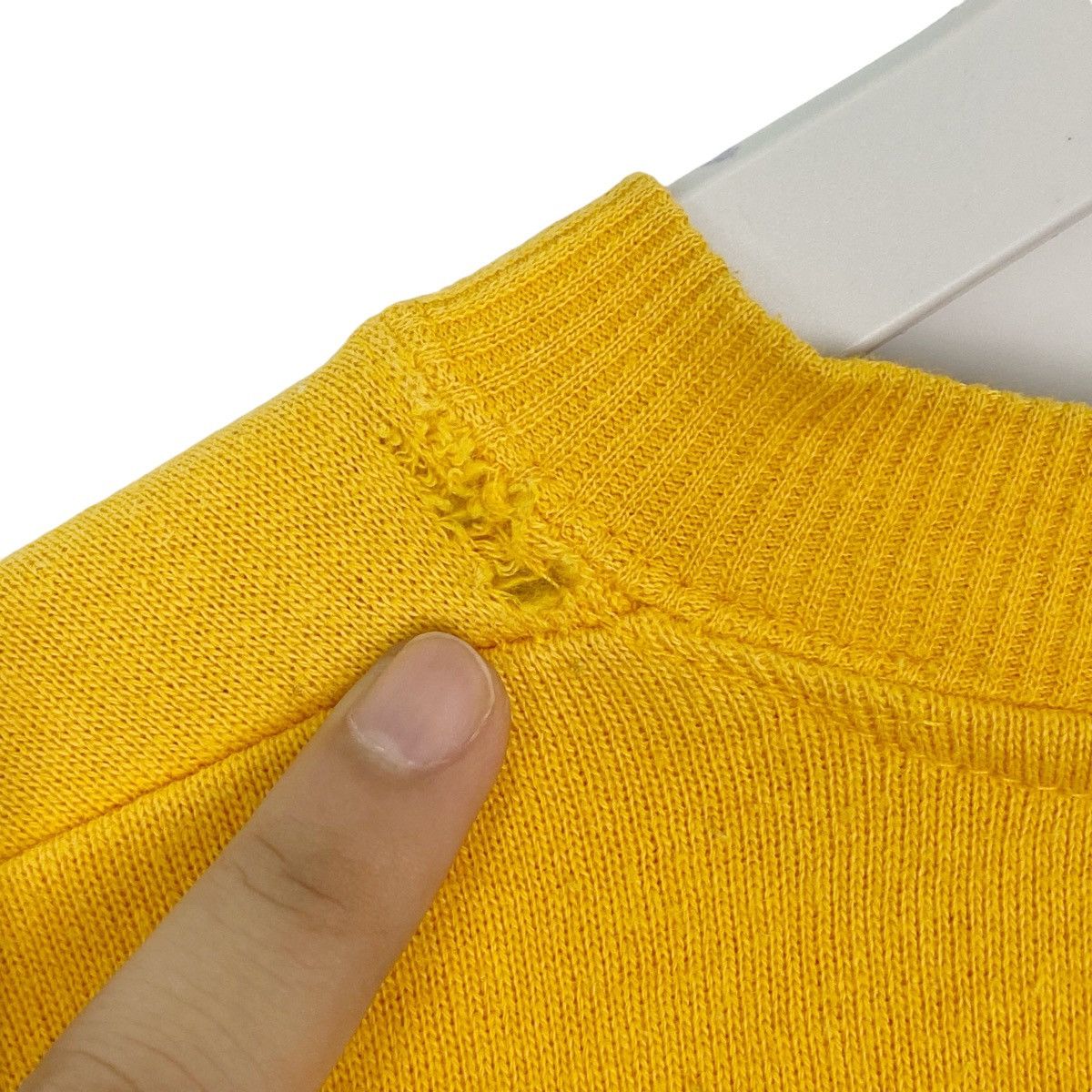 Vintage Vintage T&C Surf Hawaii Half Crewneck Sweatshirt Yellow Sz L Size US L / EU 52-54 / 3 - 7 Thumbnail
