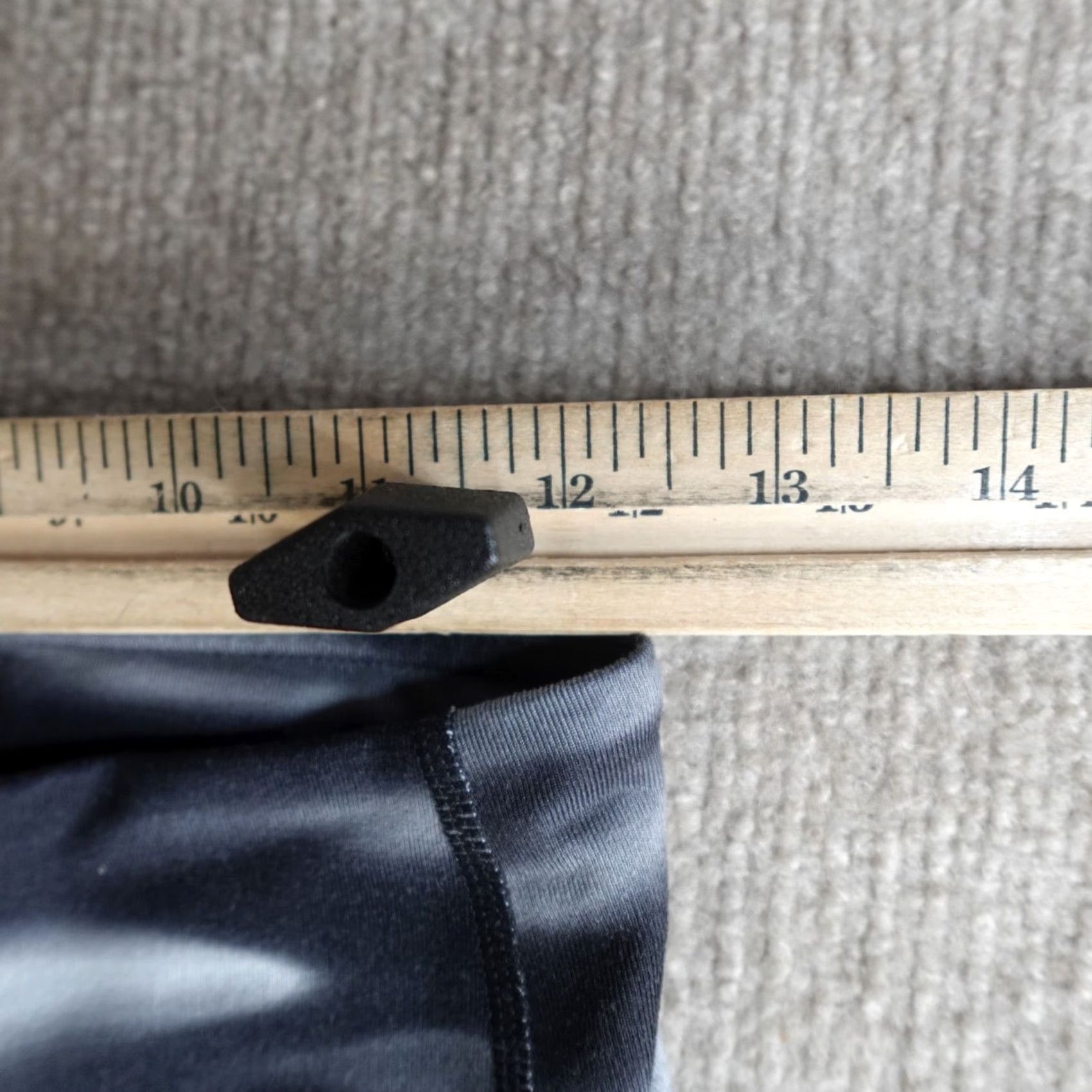 Athleta Athleta Chaturanga Capri Leggings Small Black White Striped High Rise H2O Size 28" / US 6 / IT 42 - 6 Thumbnail