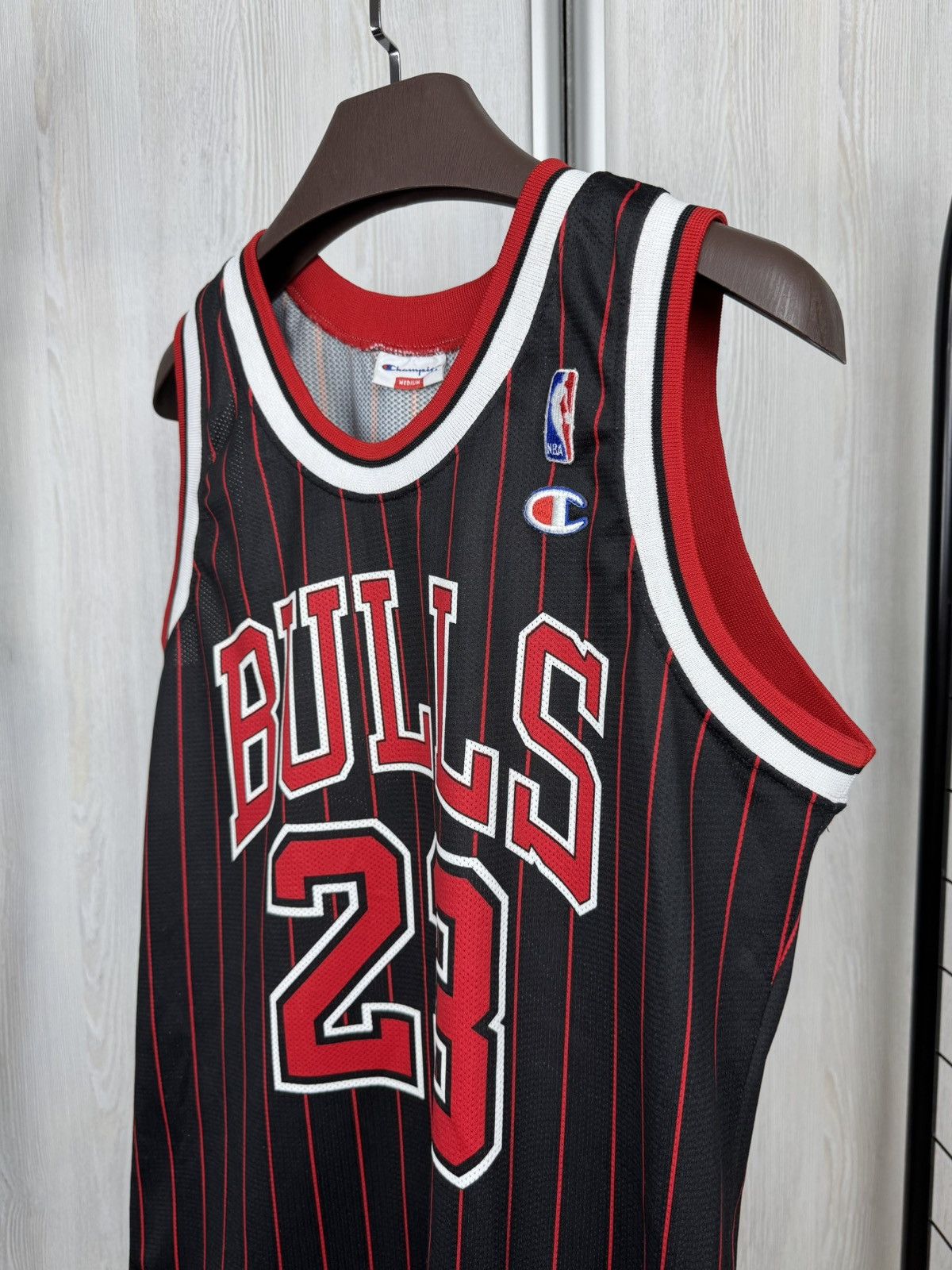 Champion MICHAEL JORDAN CHICAGO BULLS JERSEY NBA BASKETBALL CHAMPION Size US M / EU 48-50 / 2 - 4 Thumbnail