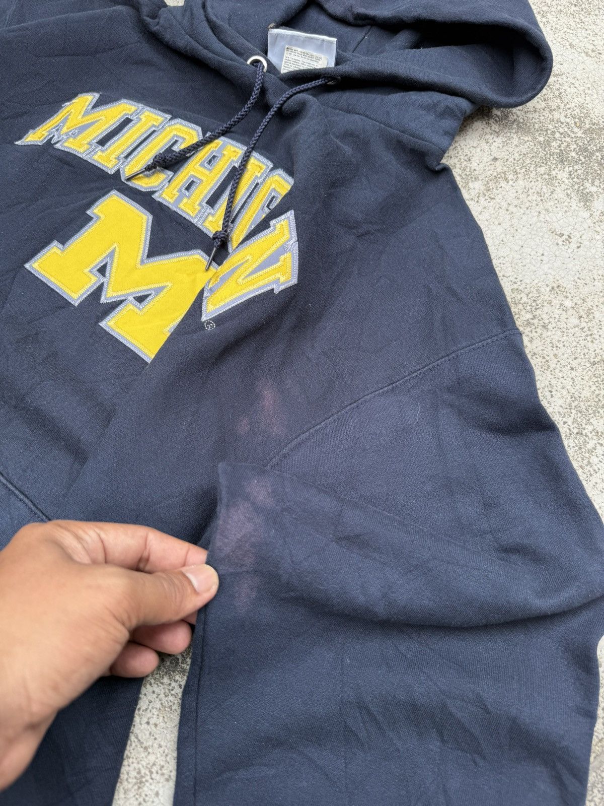 Champion 🔥 VINTAGE Y2K CHAMPION MICHIGAN COLLEGE LOGO HOODIES - L Size US M / EU 48-50 / 2 - 5 Thumbnail