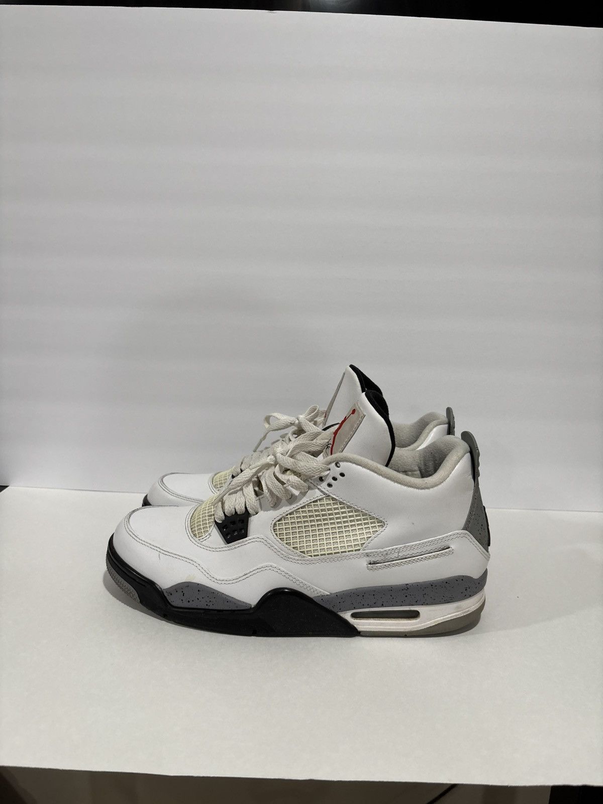Jordan Brand Jordan 4 Retro "Cement" Size US 10 / EU 43 - 4 Thumbnail