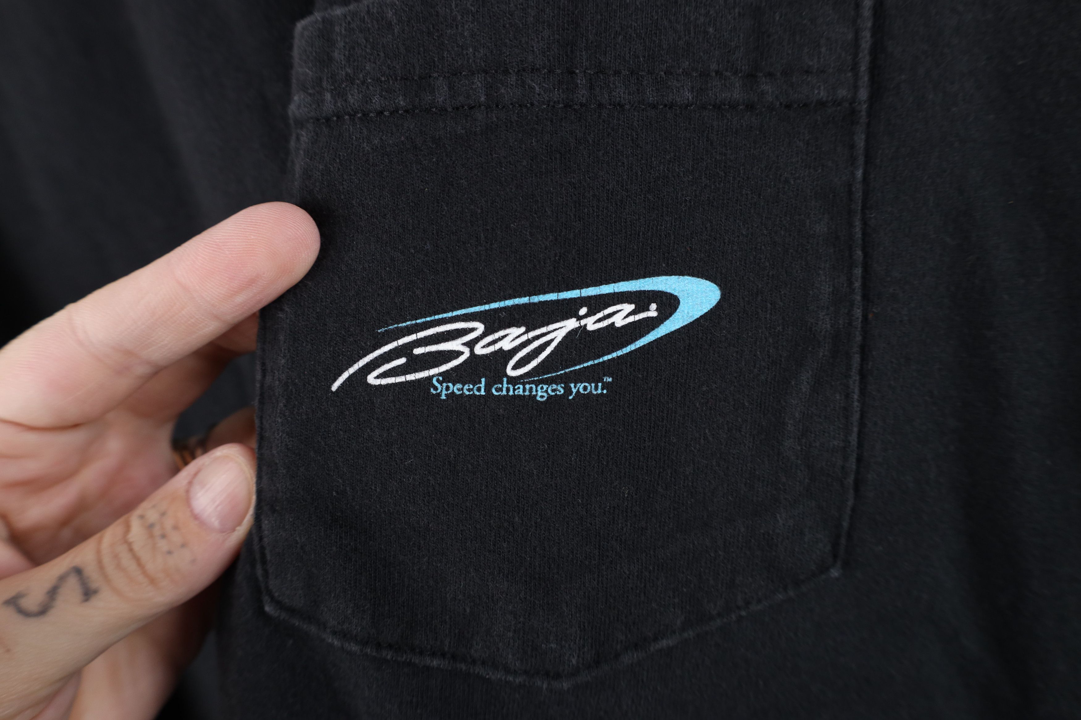 Vintage Vintage 90s Y2K Spell Out Baja Boats Racing Pocket T-Shirt Size US M / EU 48-50 / 2 - 5 Thumbnail