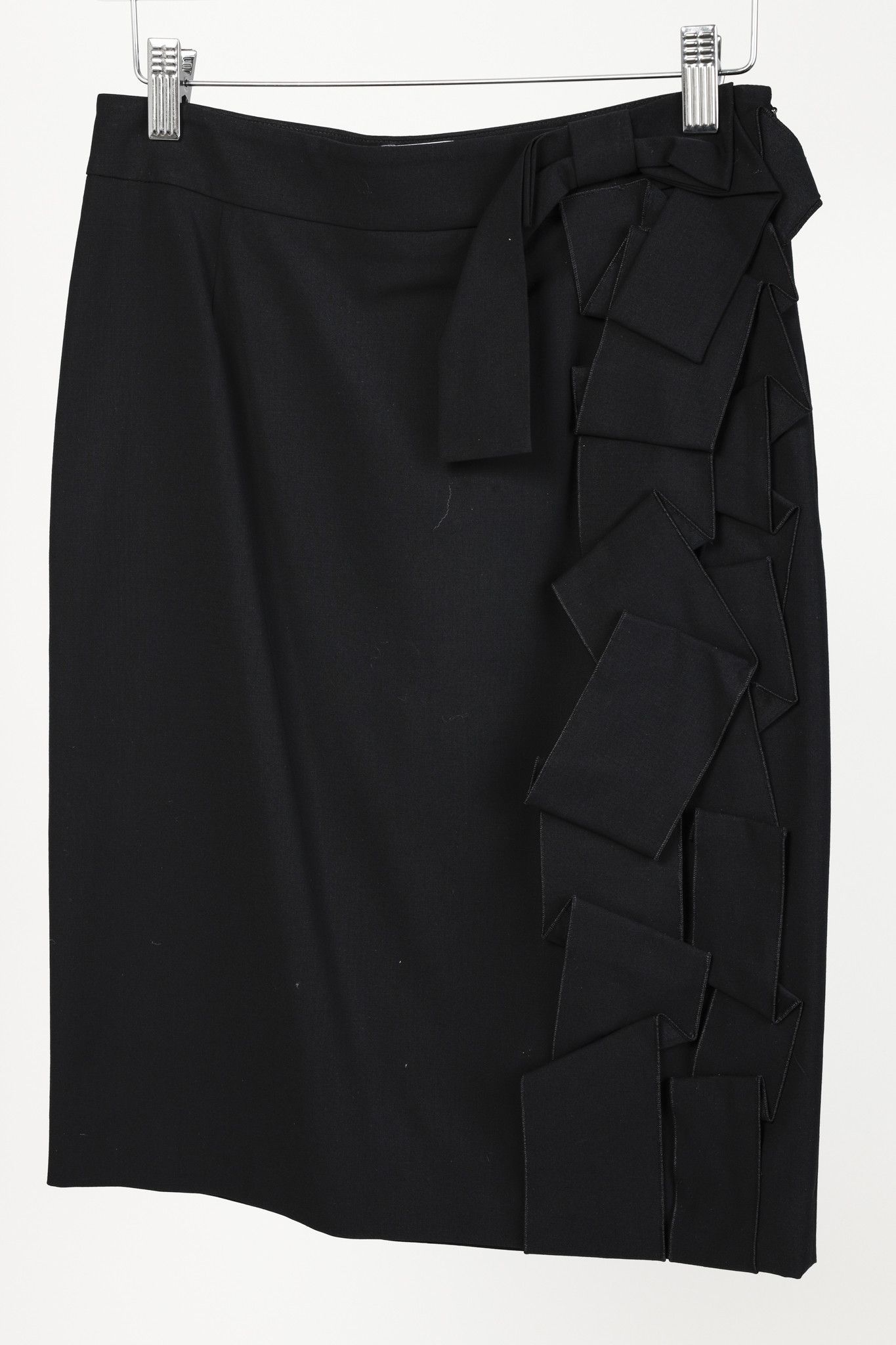 RED Valentino Red Valentino Knee-Length Black Ruffle Trim Skirt Size 25" / US 0 / IT 36 - 3 Thumbnail