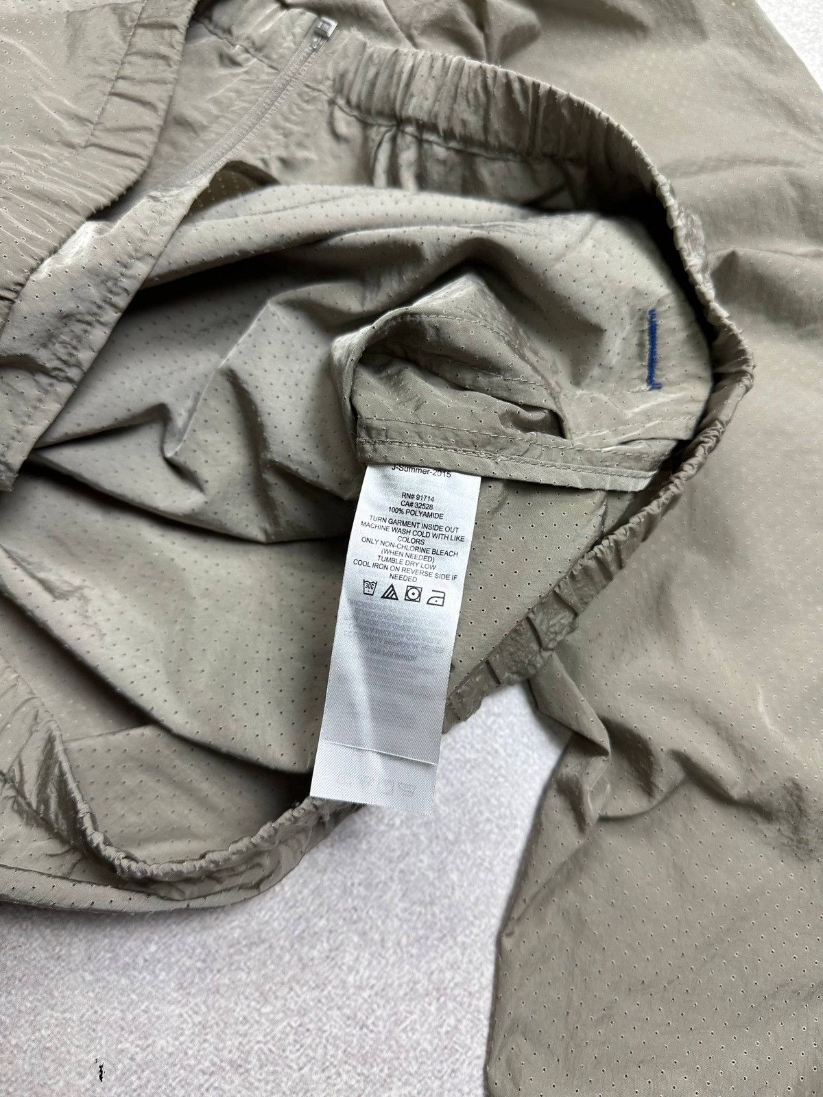 Armani Vintage Armani Exchange Nylon Hooded Jacket Y2K S Size US S / EU 44-46 / 1 - 6 Thumbnail