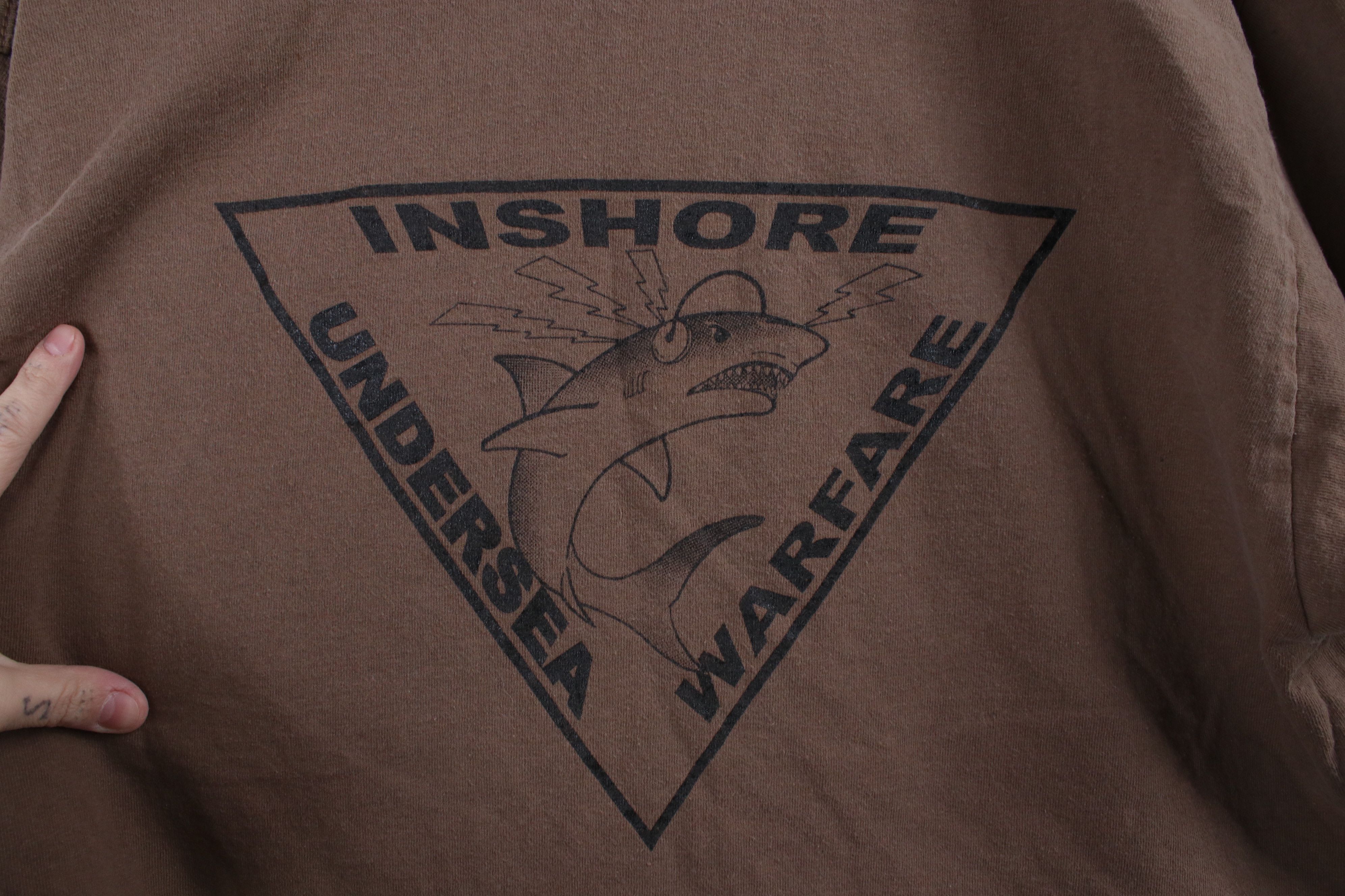 Vintage Vintage 90s Undersea Warfare United States Navy T-Shirt Size US L / EU 52-54 / 3 - 8 Thumbnail