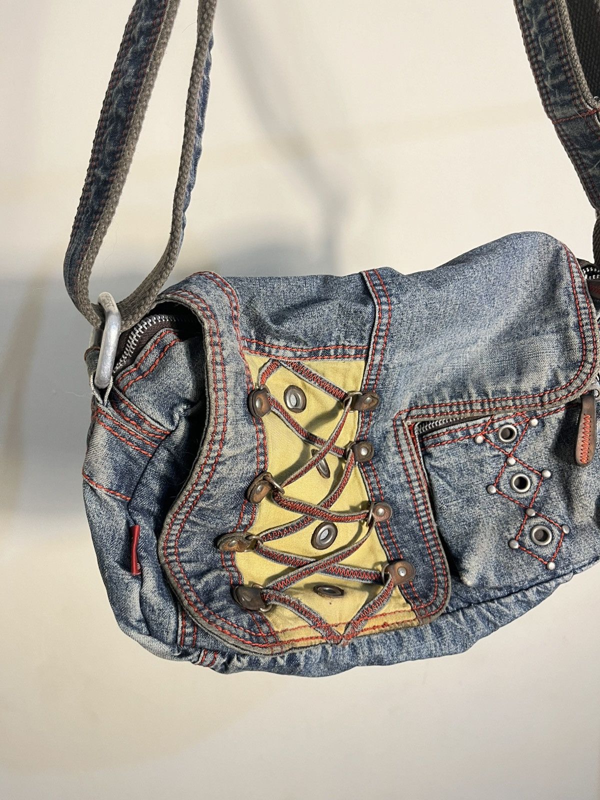 Esprit Y2k esprit bondage crossbody bag Size ONE SIZE - 2 Thumbnail