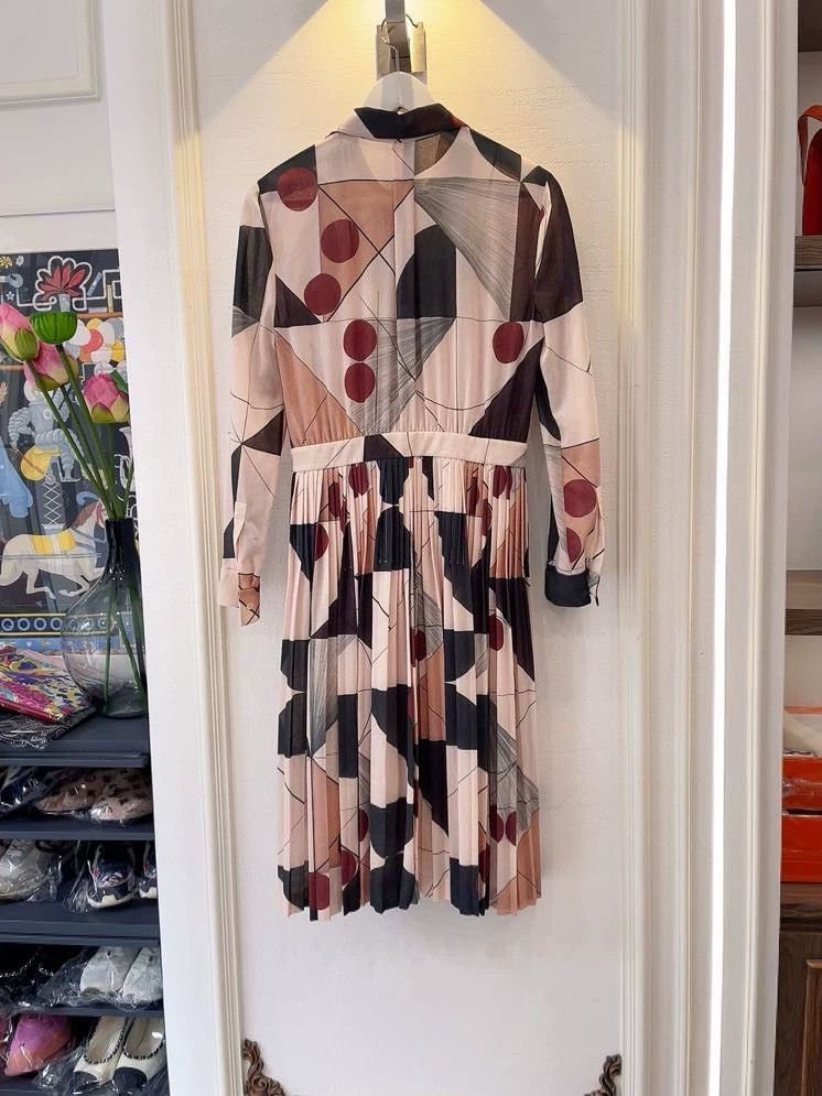 Loro Piana LORO PIANA A woman's pleated printed wool shirt dress Size M / US 6-8 / IT 42-44 - 2 Thumbnail