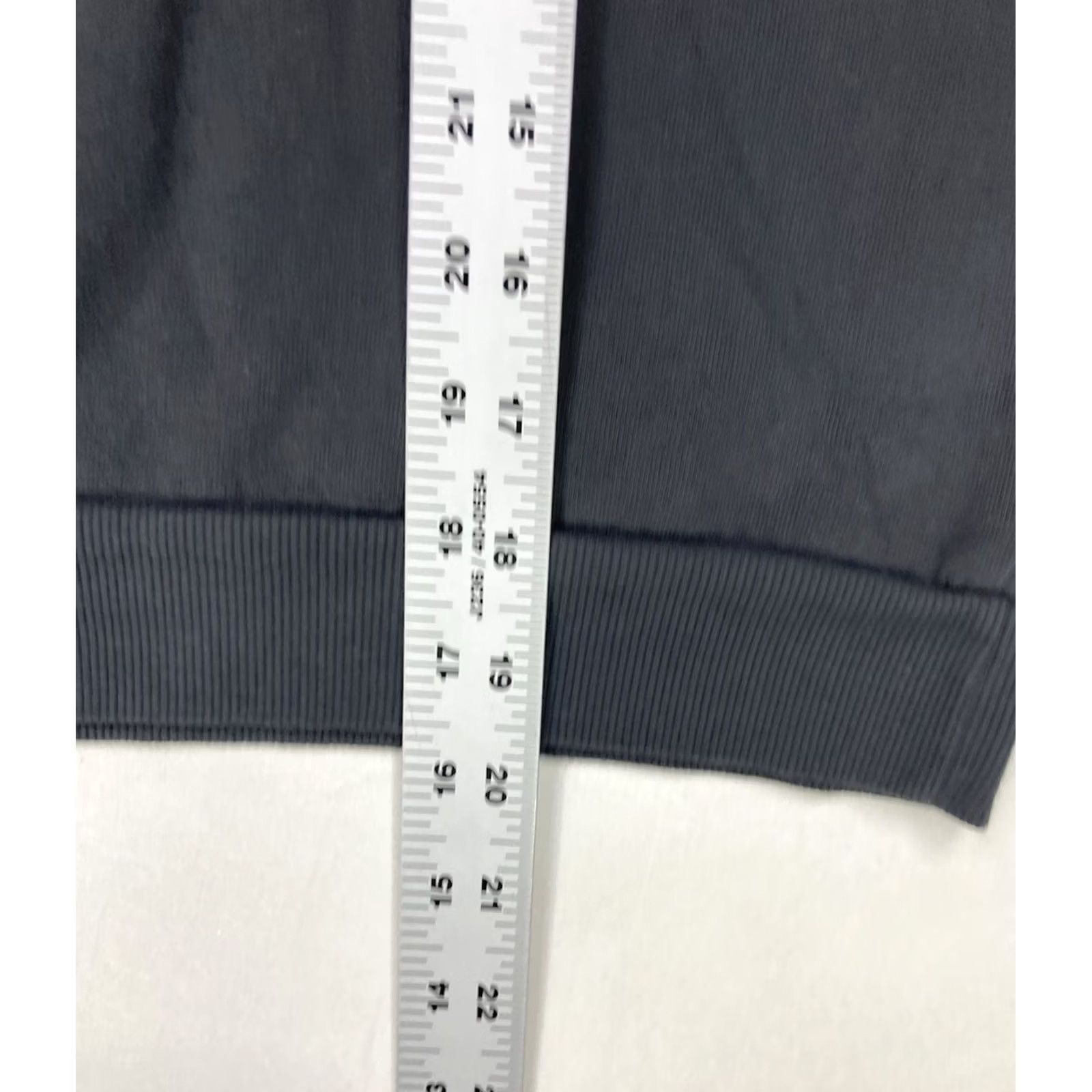 Vintage VINTAGE The Rolling Stones Sweatshirt Women Small Black Cotton Logo 1/4 Zip Lightweight Graphic Print Music Retro Band 4 Seasons Mens? Size S / US 4 / IT 40 - 7 Thumbnail