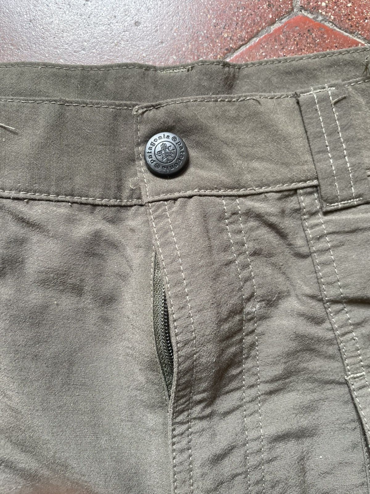 Patagonia Patagonia Green Pants & Shorts size 34 Size US 34 / EU 50 - 4 Thumbnail