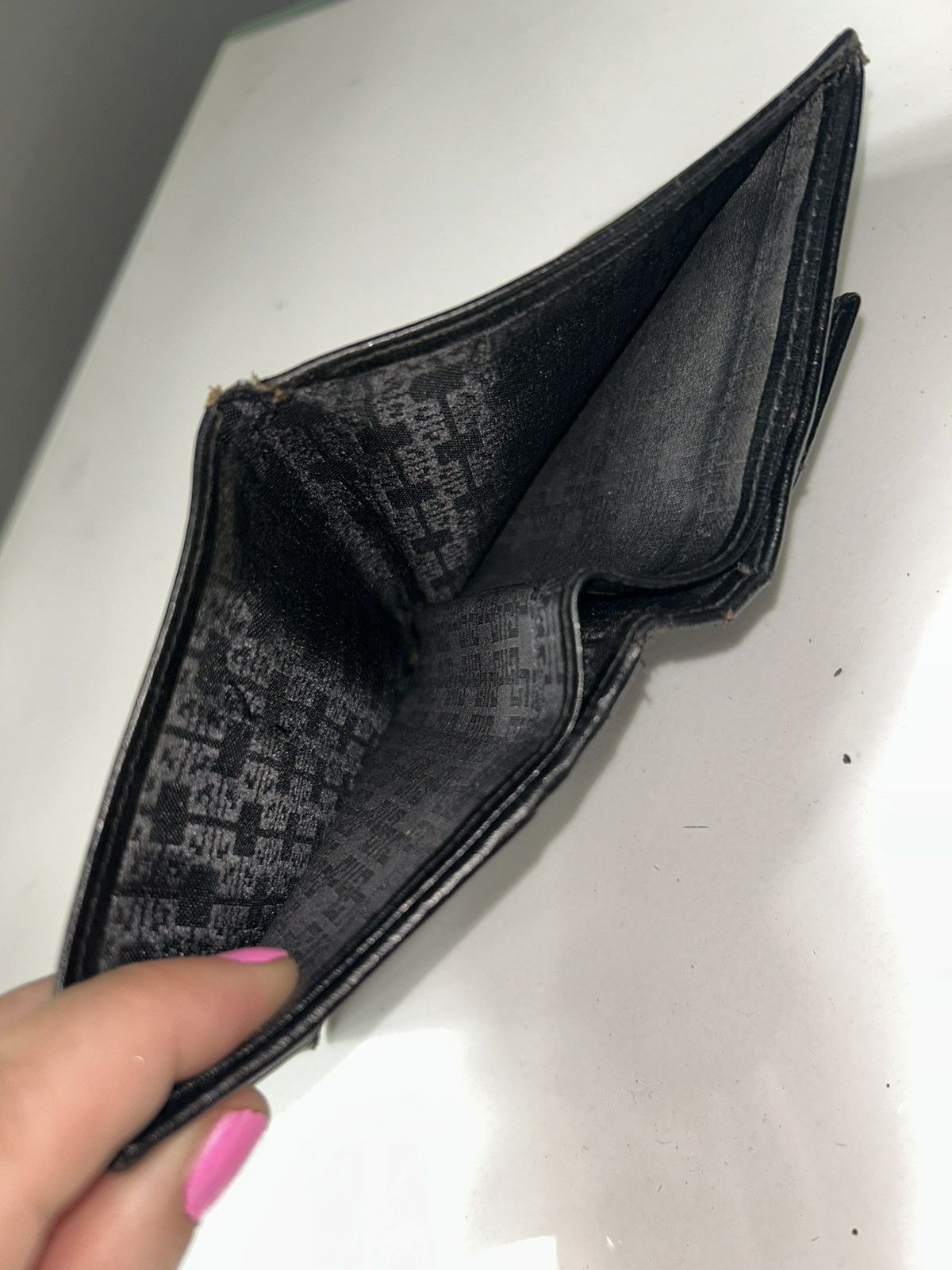Givenchy Givenchy Black Leather Bifold Wallet Size ONE SIZE - 9 Thumbnail