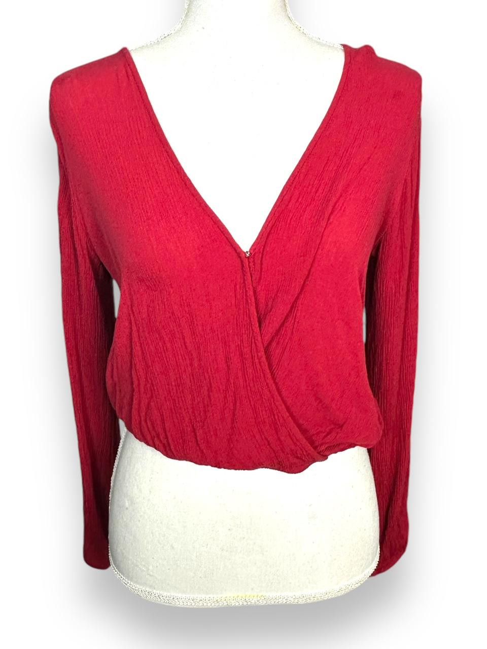 Forever 21 Forever21 Red Long Sleeve Top with Lace Back M Size M / US 6-8 / IT 42-44 - 1 Thumbnail
