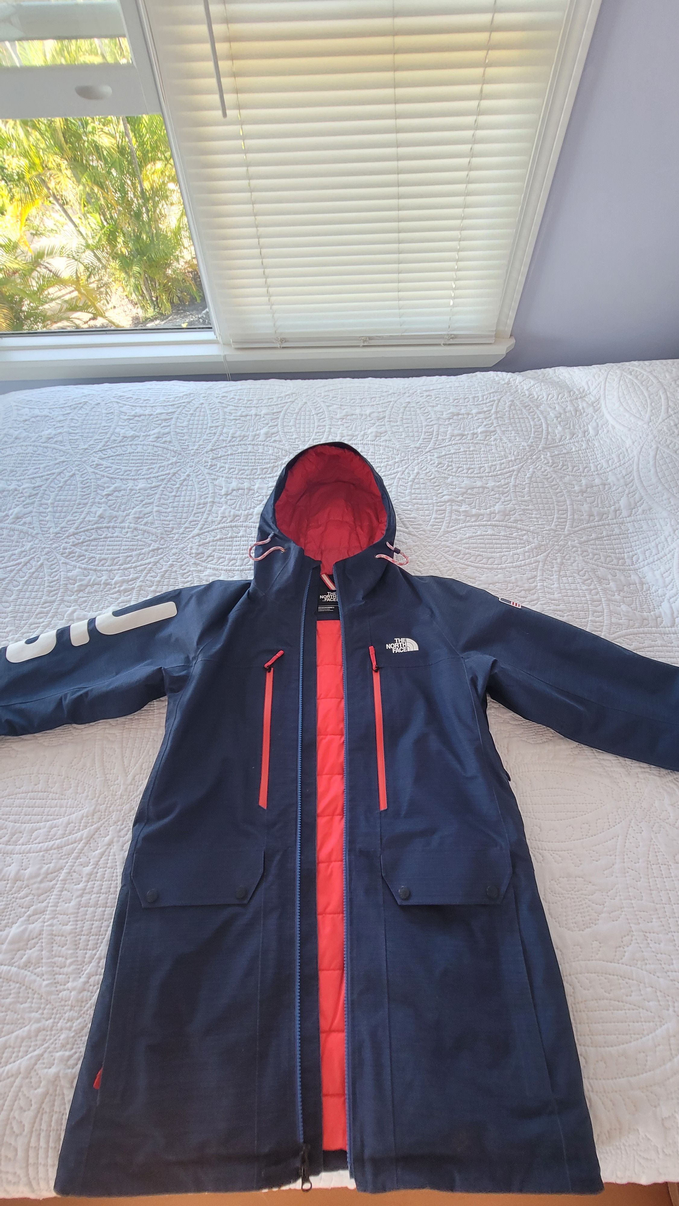 image of The North Face Tnf X Primaloft Winter Jacket in Blue, Men's (Size Large)