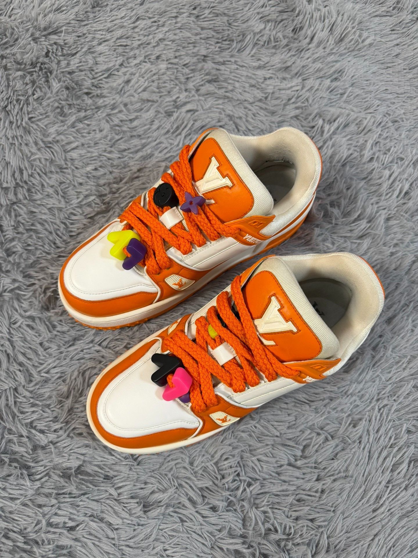 Louis Vuitton Louis Vuitton Training White Lowtop Sneakers 11 Men Size US 11 / EU 44 - 1 Thumbnail