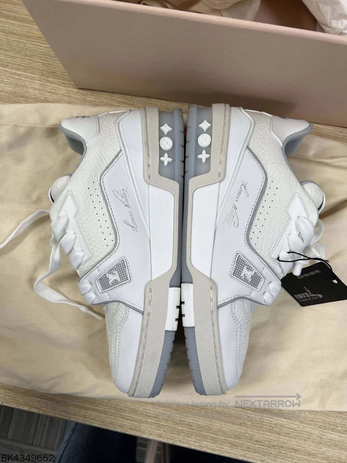 Louis Vuitton louis vuitton trainer color-blocked leather sneakers. Size US 6 / EU 39 - 9 Thumbnail