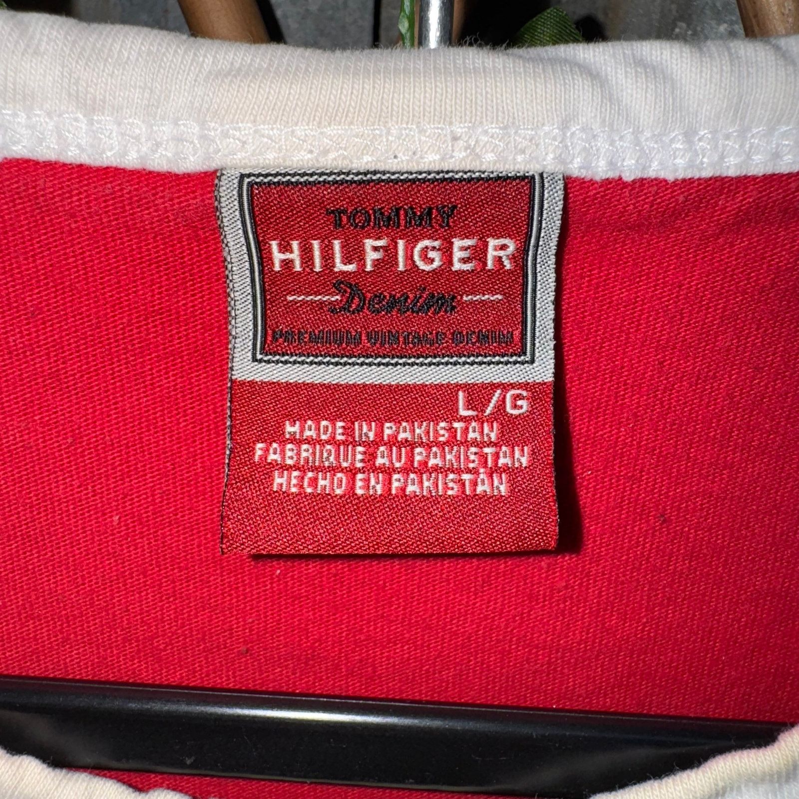 Tommy Hilfiger Vintage Y2K espana Spain soccer jersey 00s hilfiger t-shirt Size US L / EU 52-54 / 3 - 3 Thumbnail