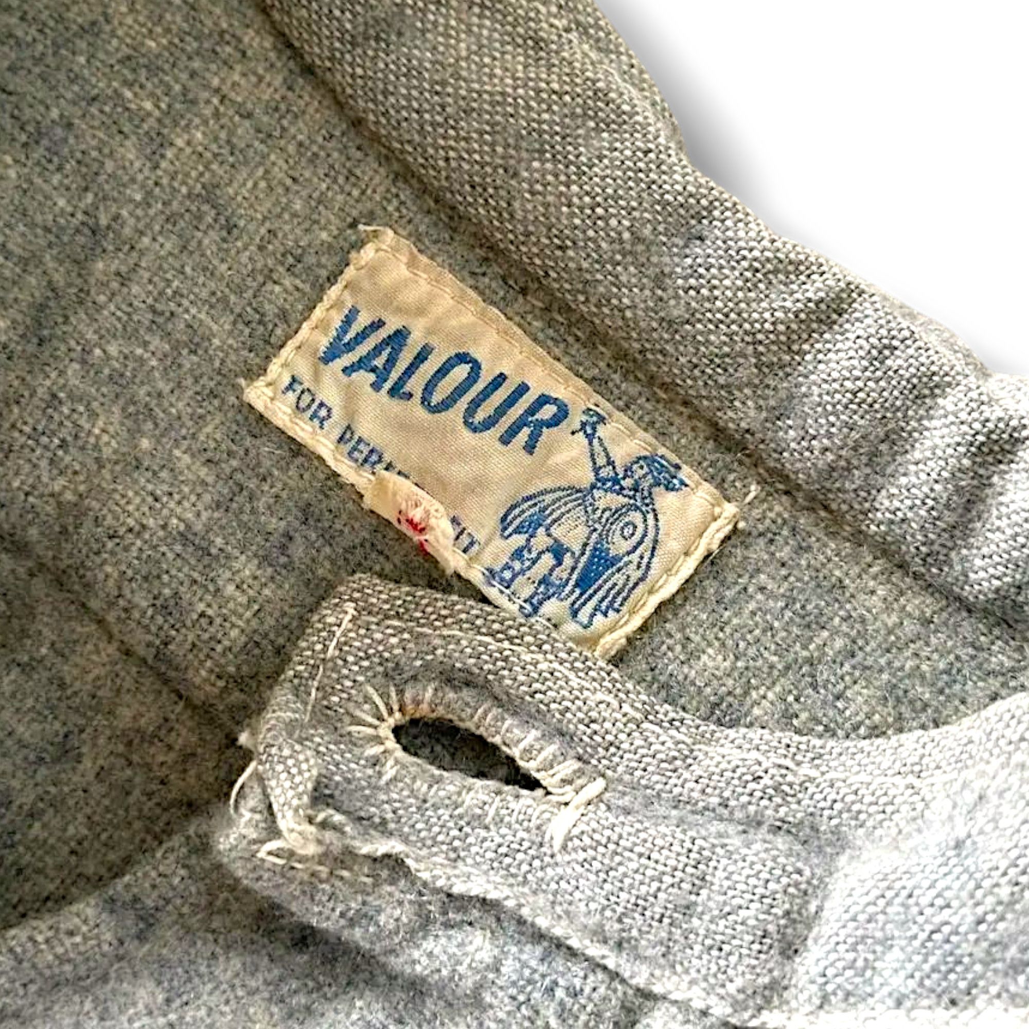 Vintage 40s MIlitary Wools Valour Workwear Army industrial shirts Size US M / EU 48-50 / 2 - 2 Thumbnail