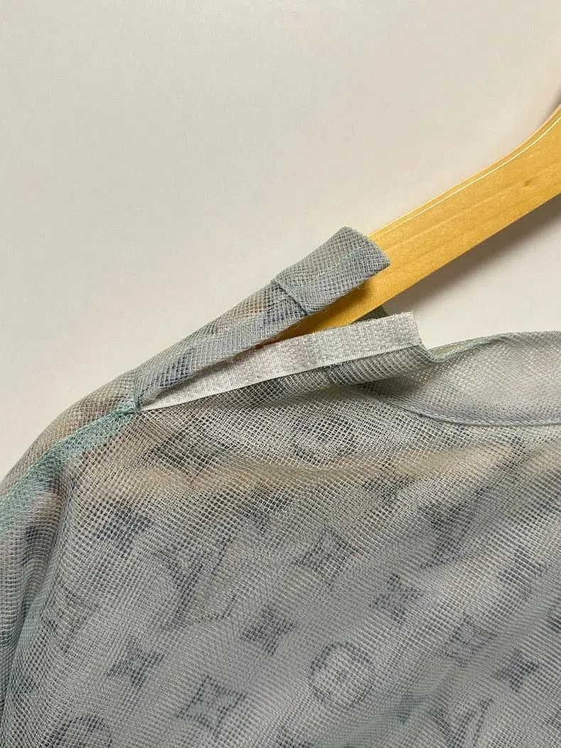 Louis Vuitton Louis Vuitton Silk Short Sleeve T. Size US L / EU 52-54 / 3 - 4 Thumbnail