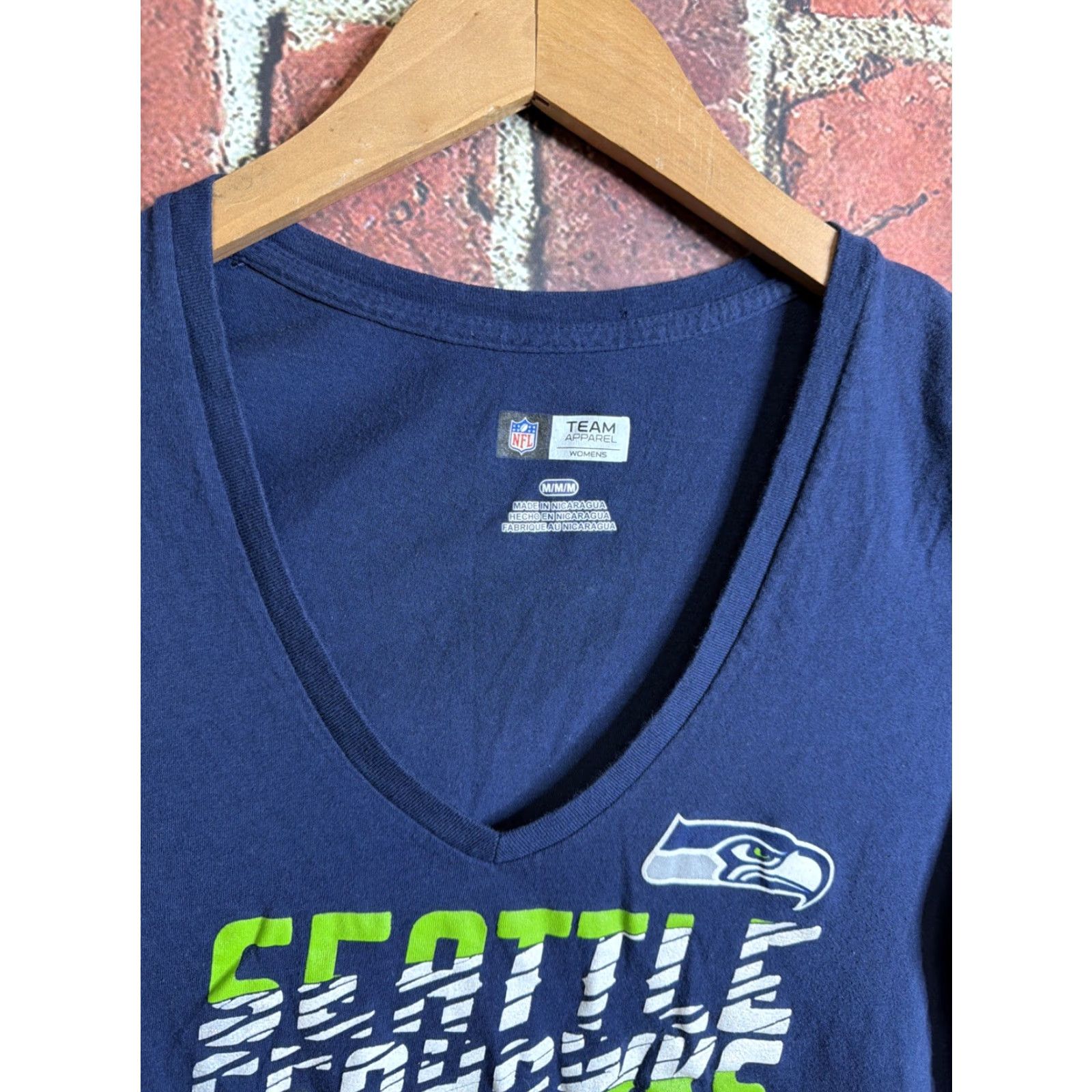 NFL VINTAGE Seattle Seahawks Women’s V-Neck Tee Navy Womens Medium Size M / US 6-8 / IT 42-44 - 2 Thumbnail