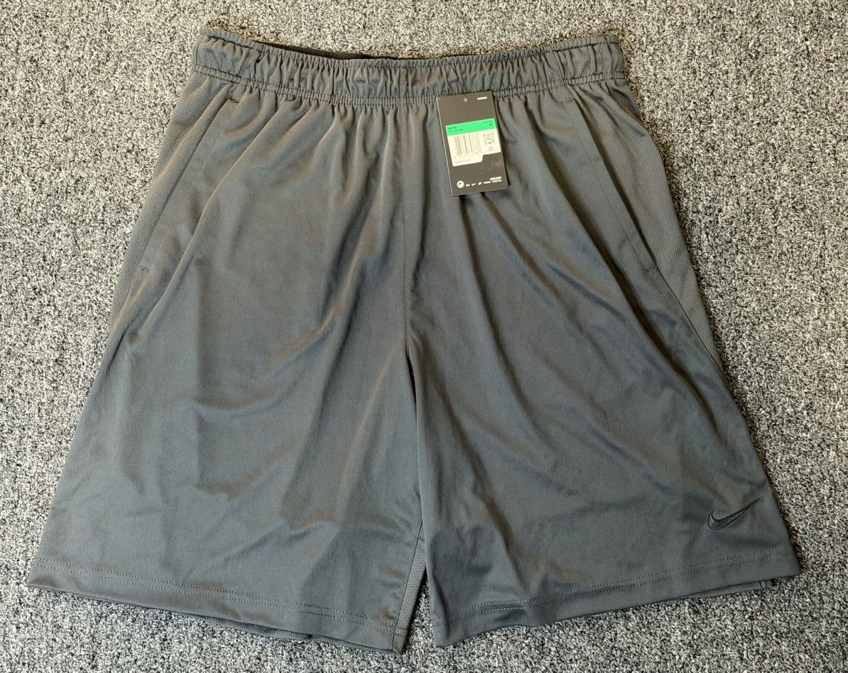 Nike NIKE DRI FIT MENS TRAINING GYM ATHLETIC XL SHORTS STANDARD Size US 36 / EU 52 - 1 Thumbnail