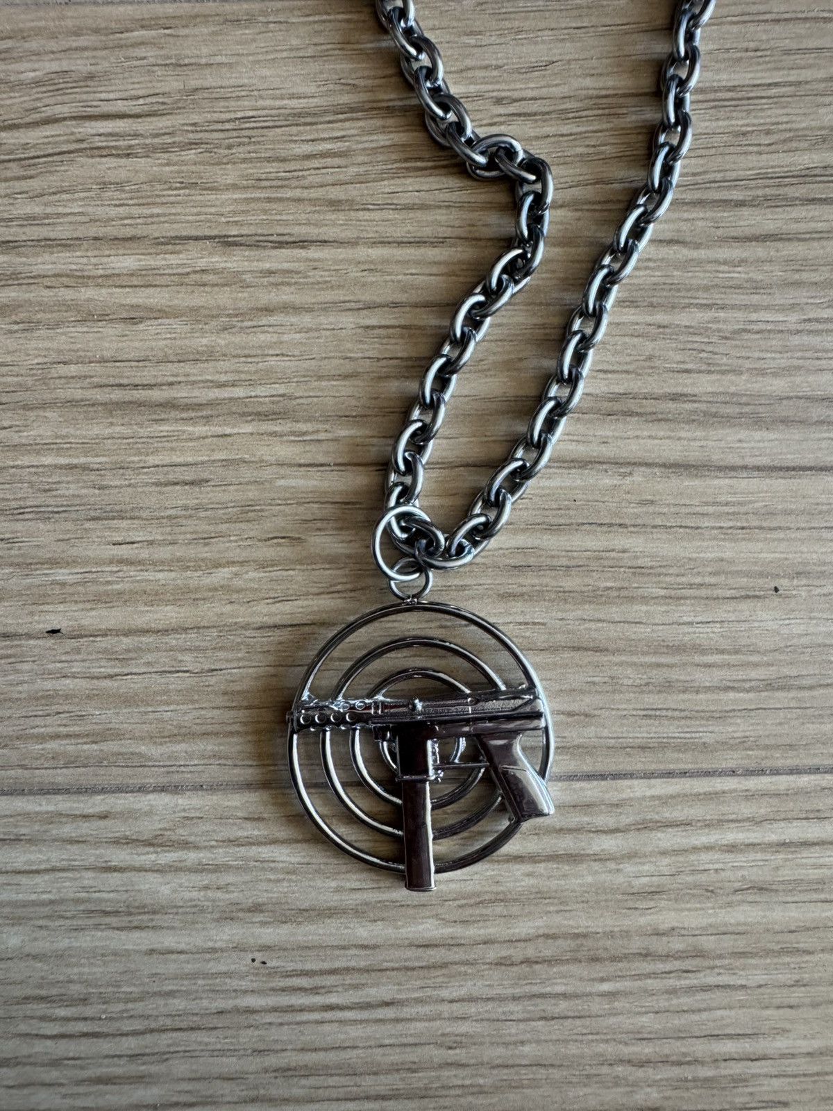 Jewelry New York City Gun Club Chain *RARE* 2022 Size ONE SIZE - 2 Thumbnail