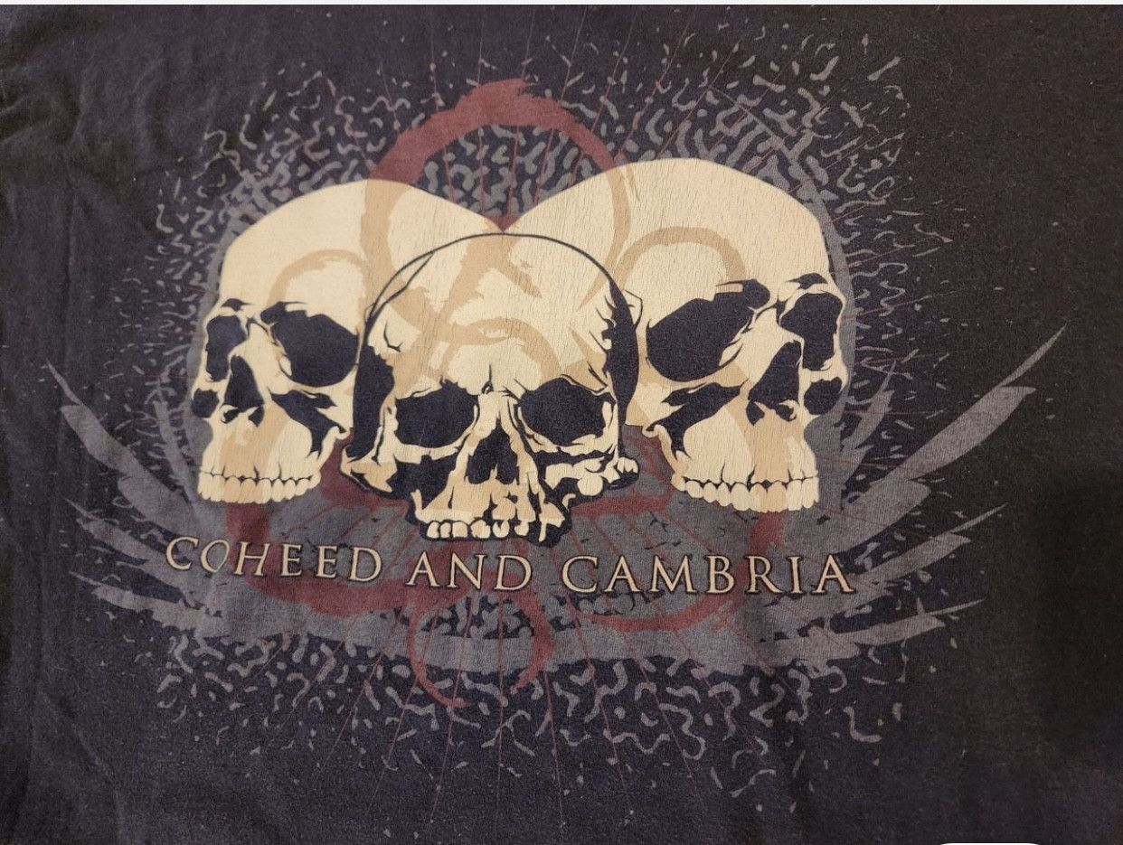 Cuts coheed and cambria Size US L / EU 52-54 / 3 - 3 Thumbnail
