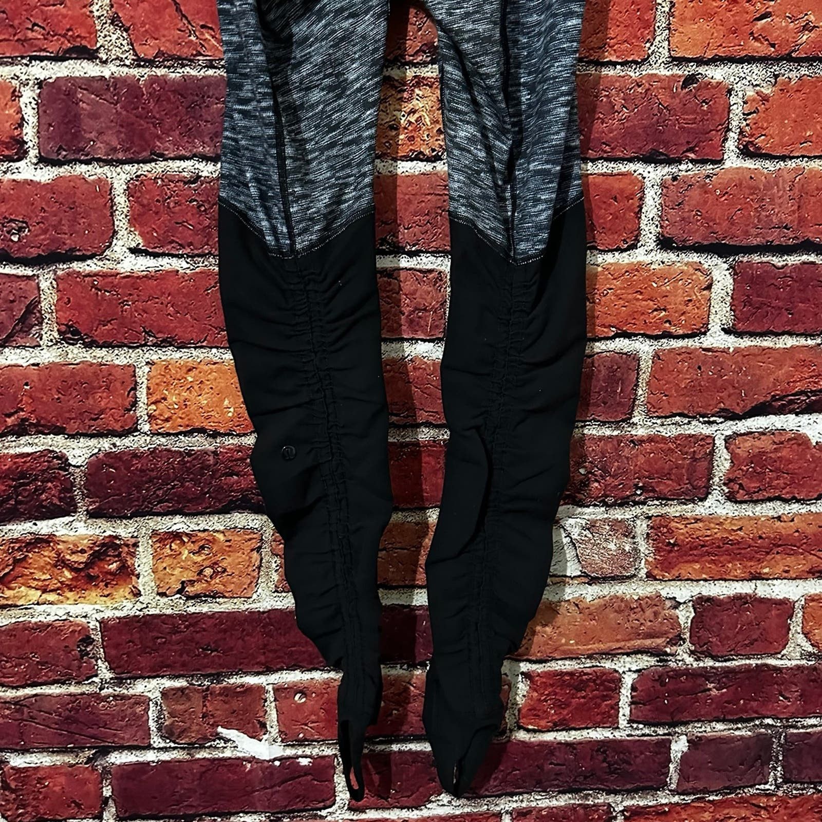 Lululemon Lululemon Wunder Under Stirrup Leggings Size 27" / US 4 / IT 40 - 6 Thumbnail